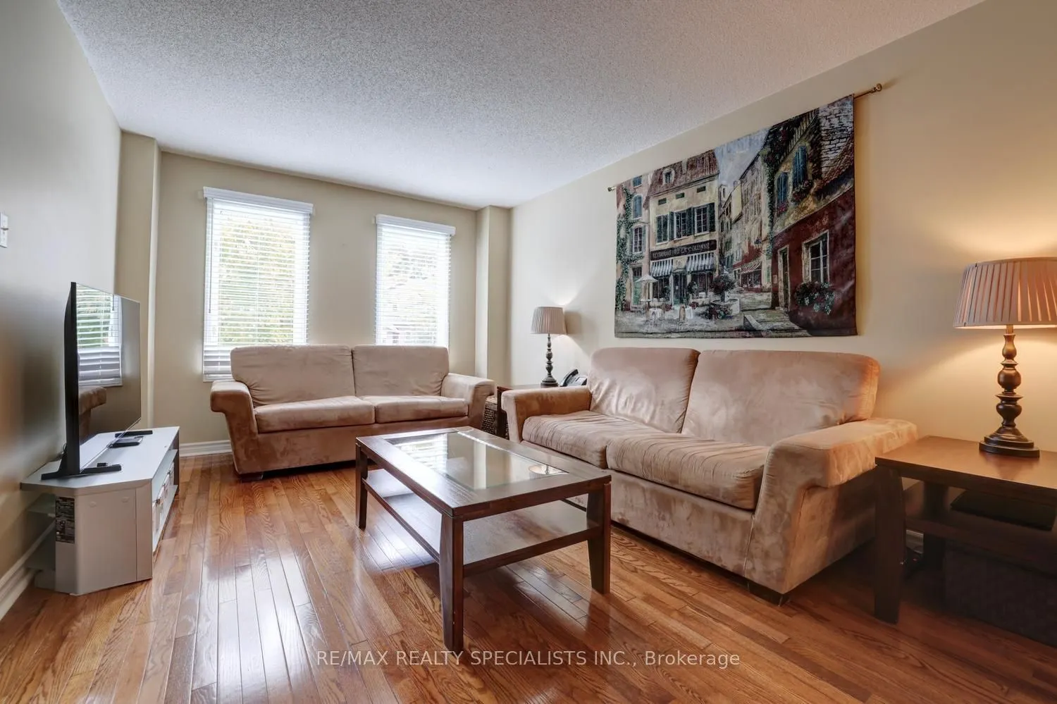 1027 Serdica Court