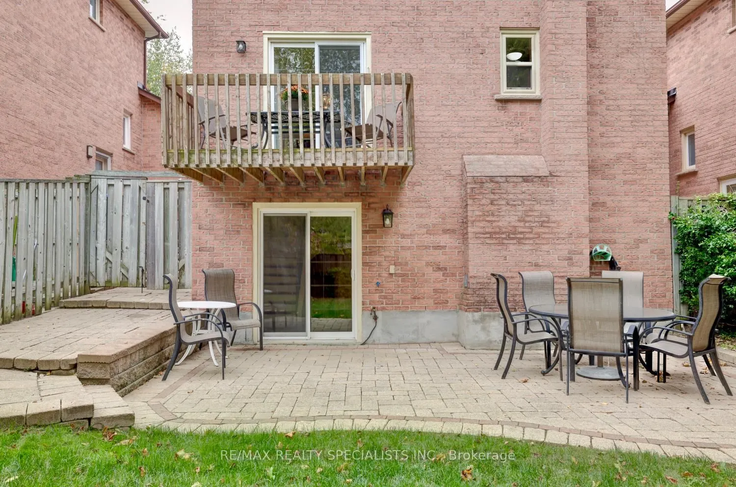 1027 Serdica Court