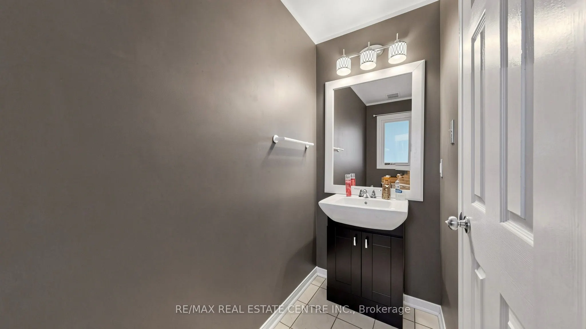 2215 Cleaver Avenue #3