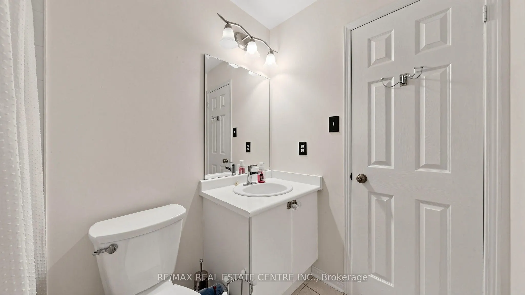 2215 Cleaver Avenue #3