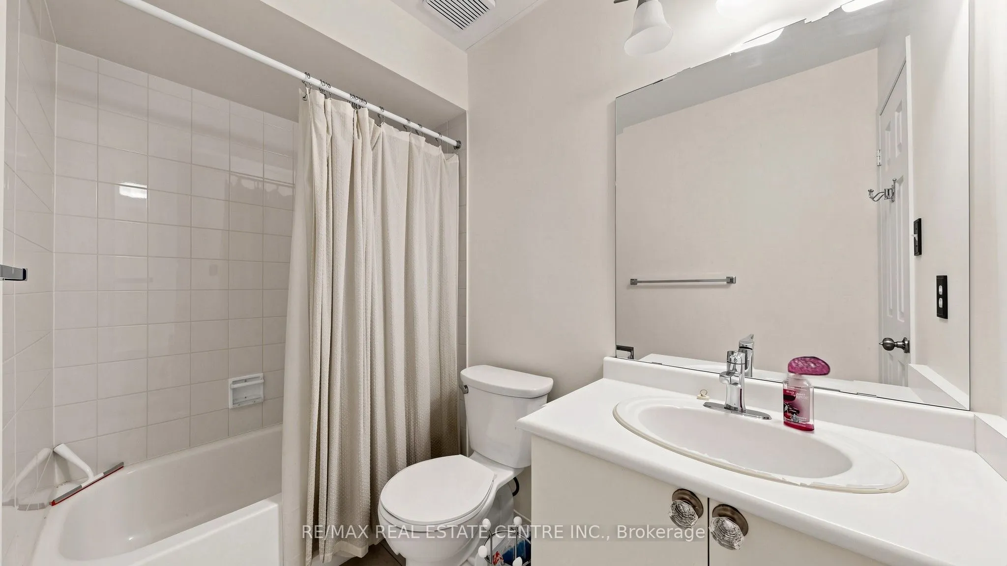 2215 Cleaver Avenue #3