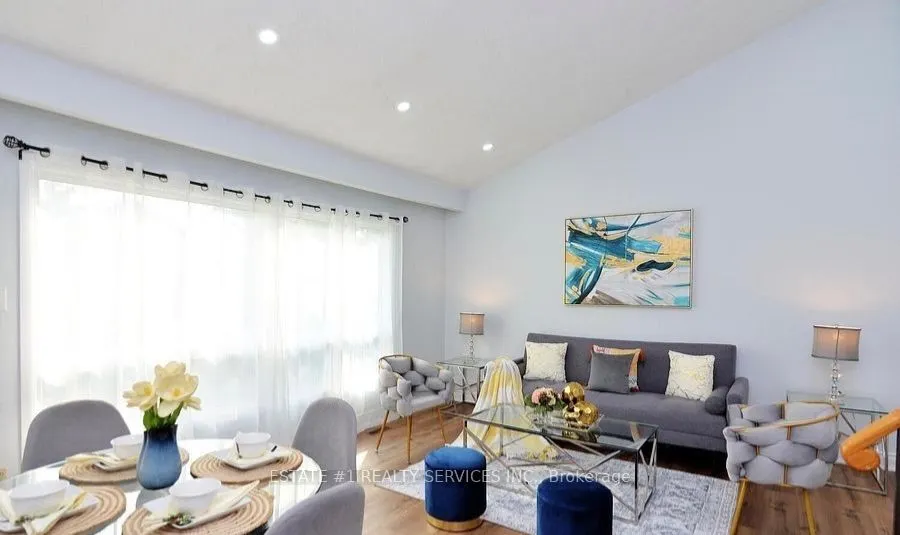 33 Camberley Crescent