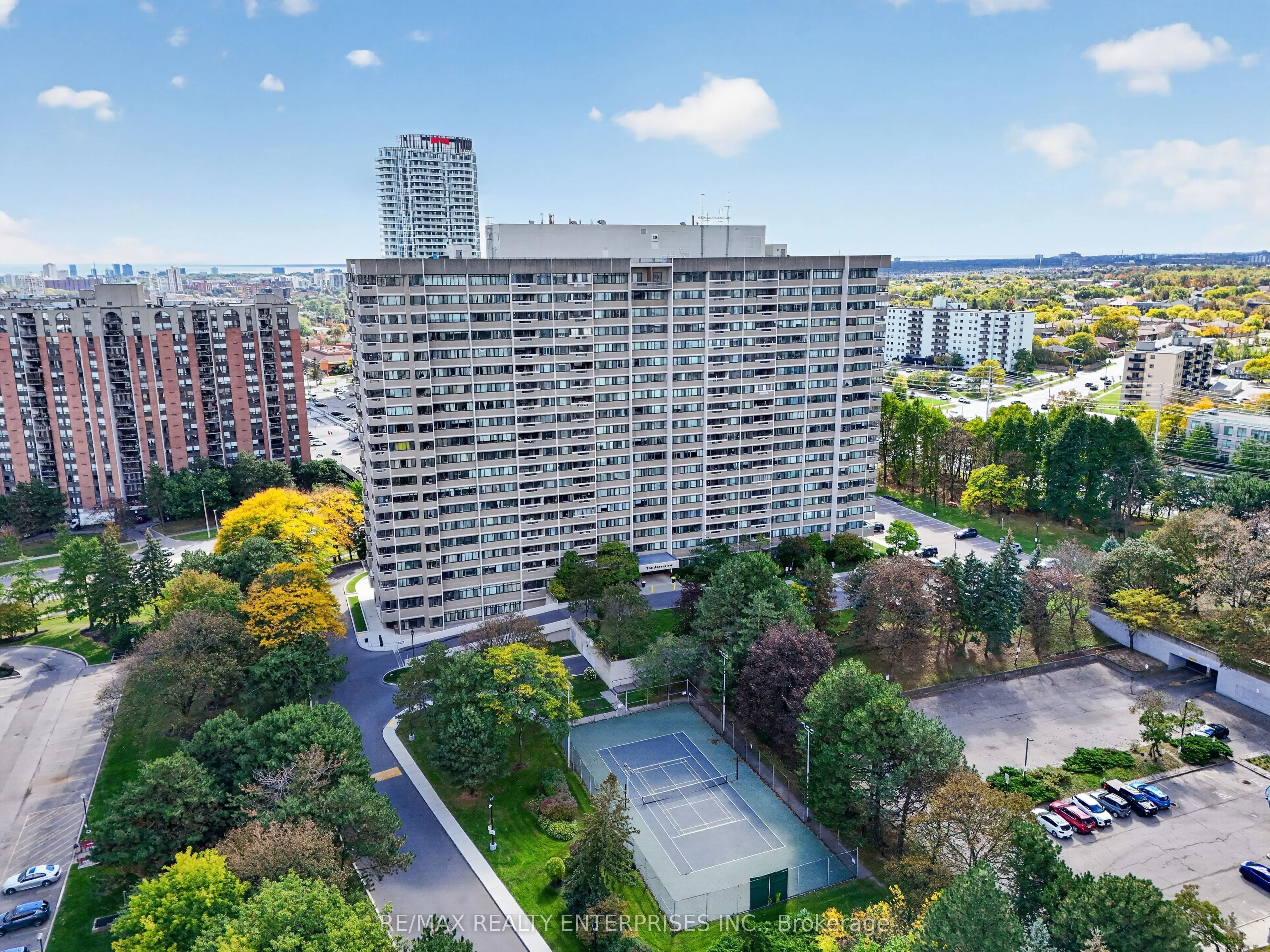 50 Elm Drive E #610