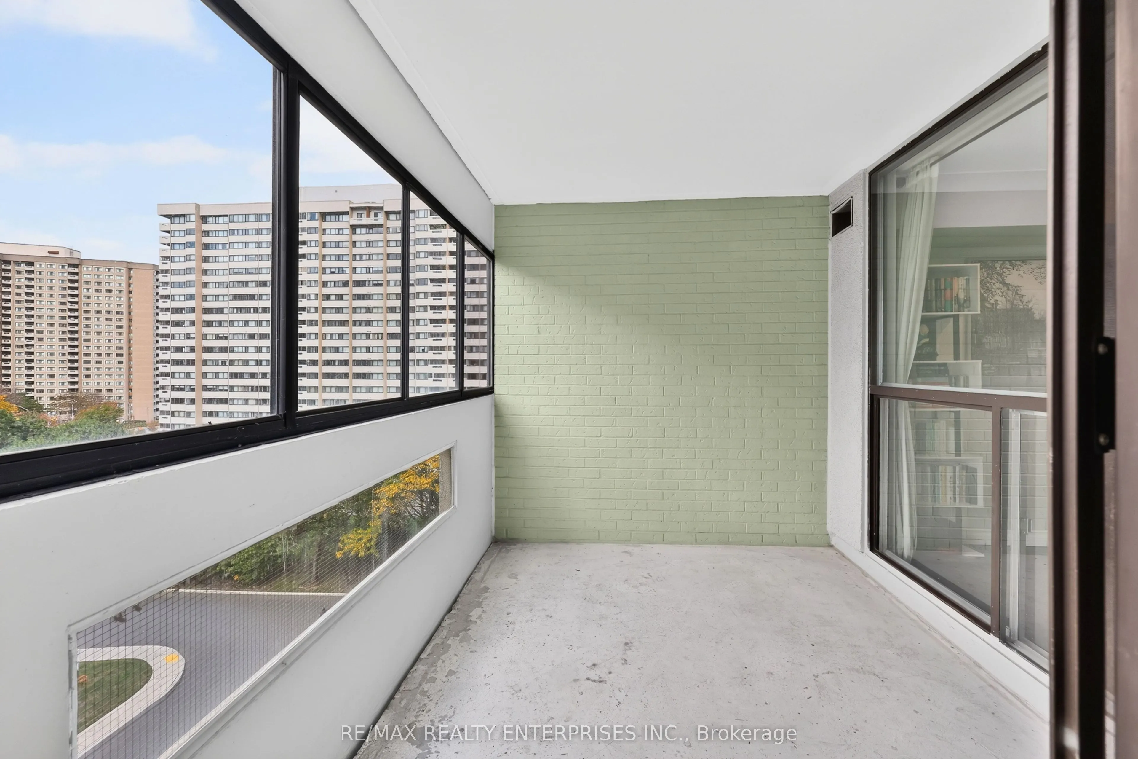50 Elm Drive E #610
