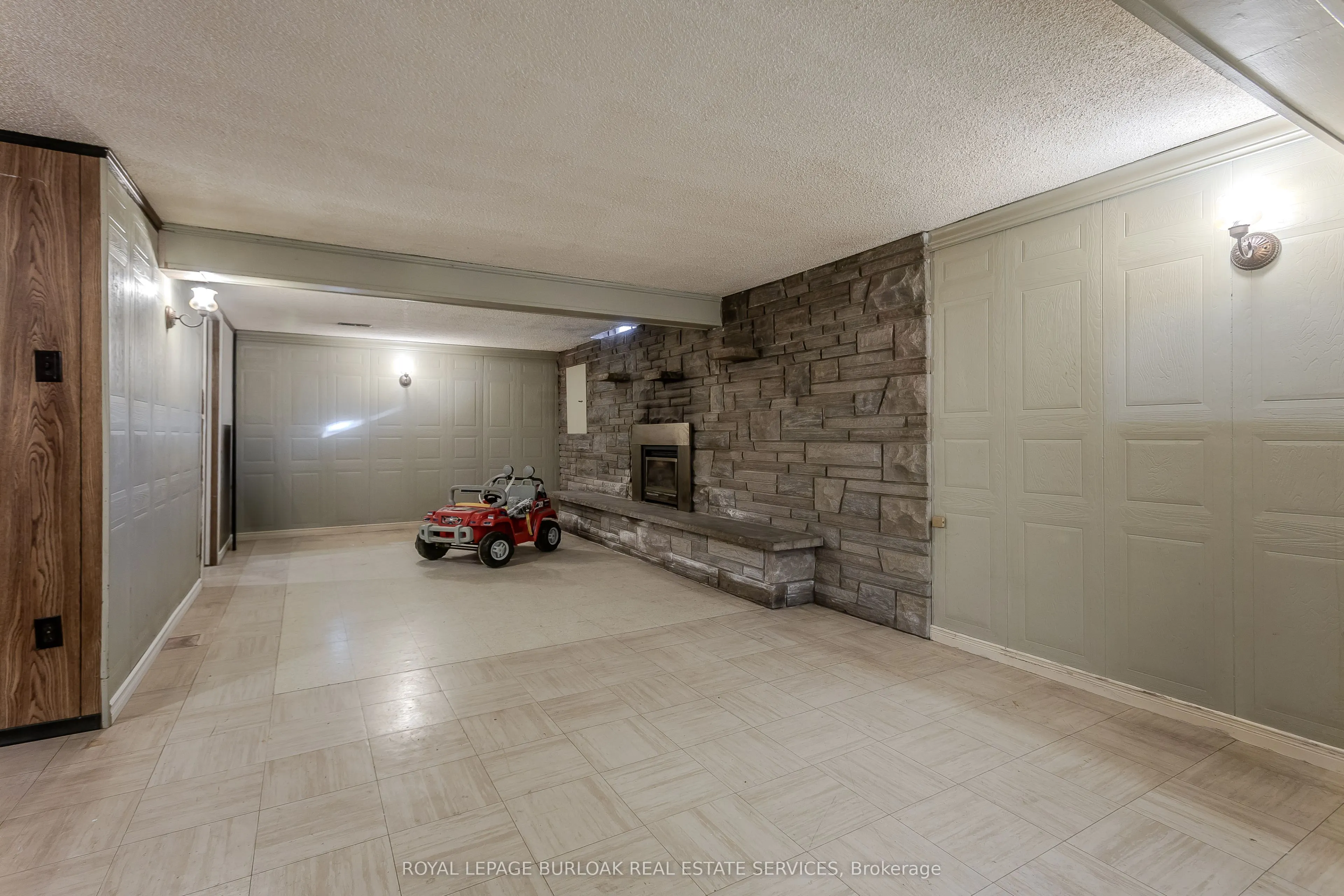 3196 Centennial Drive