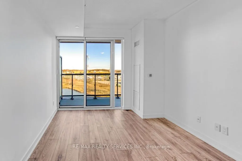 3200 Dakota Common #B906