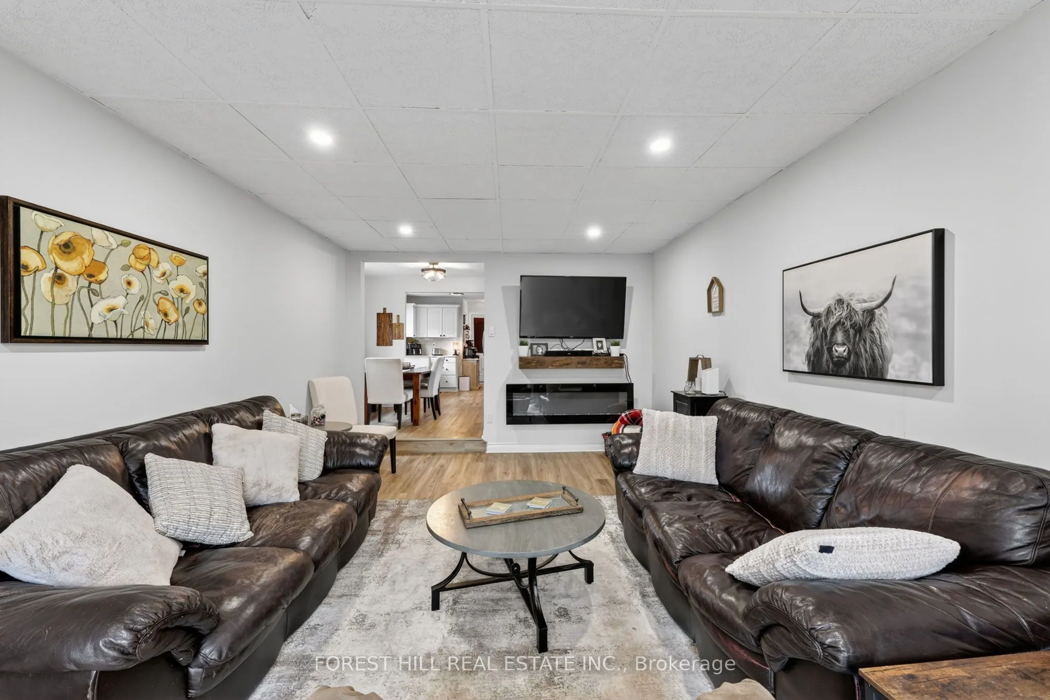 172 Ellwood Drive E