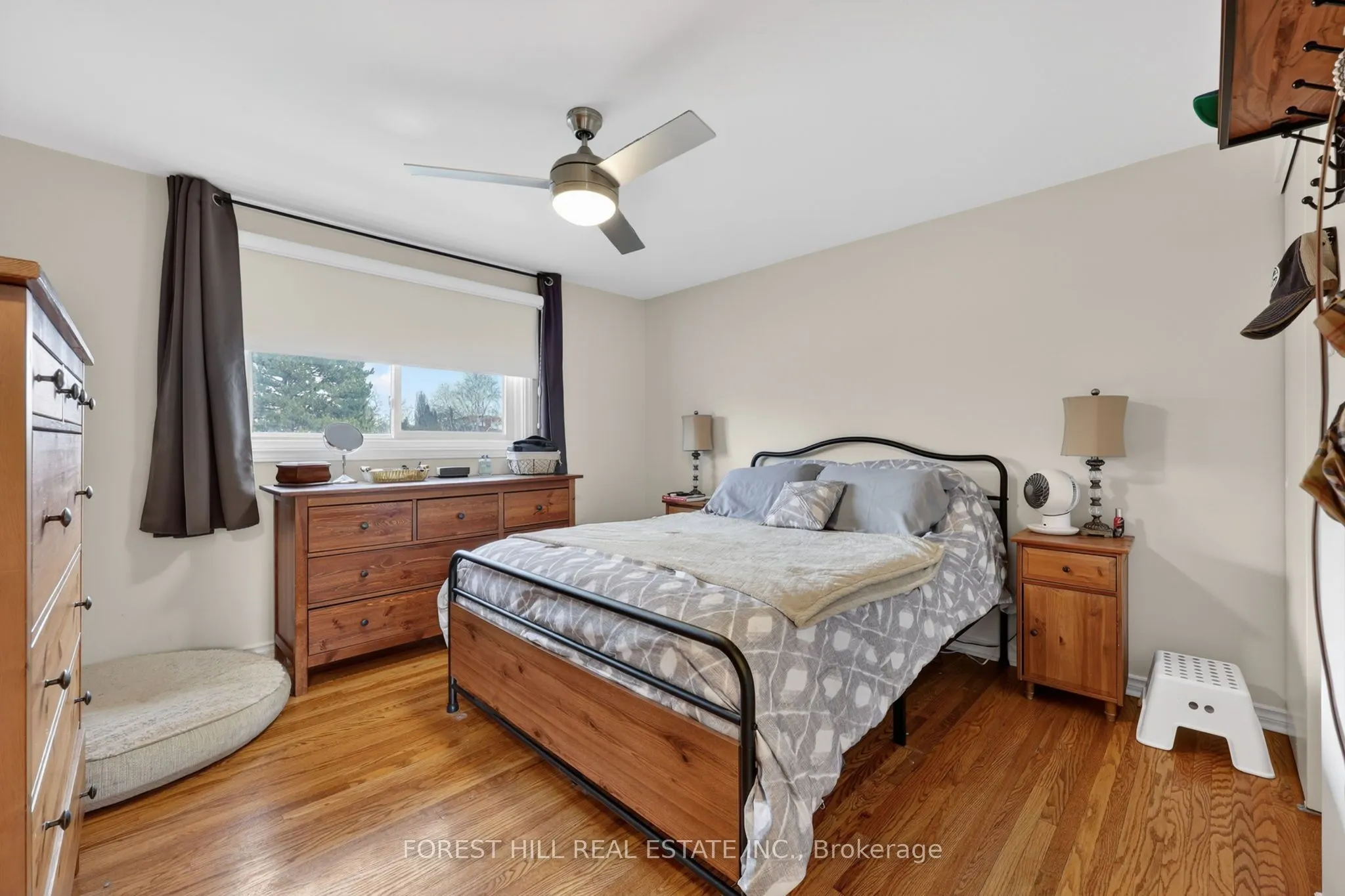 172 Ellwood Drive E