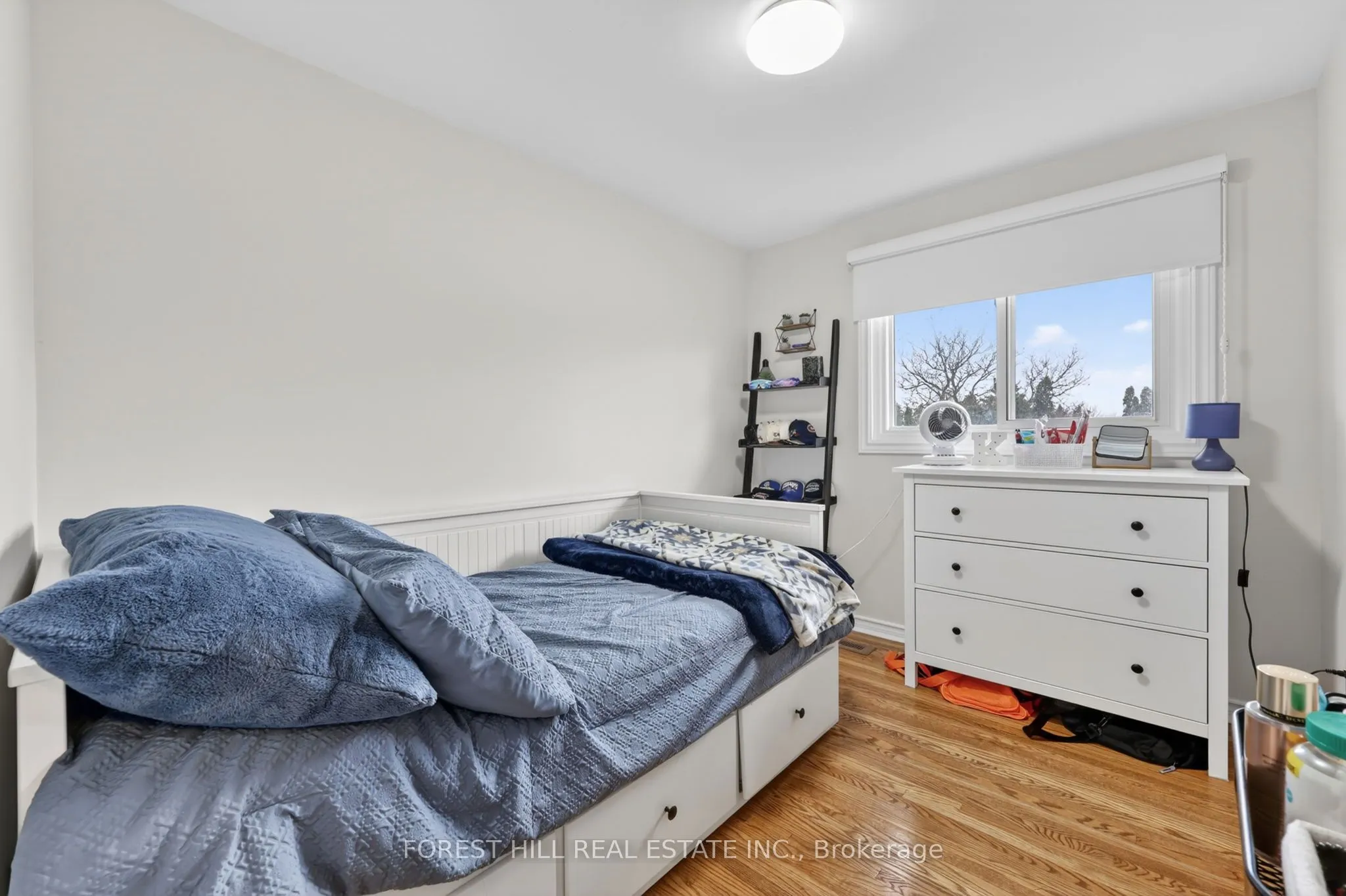 172 Ellwood Drive E