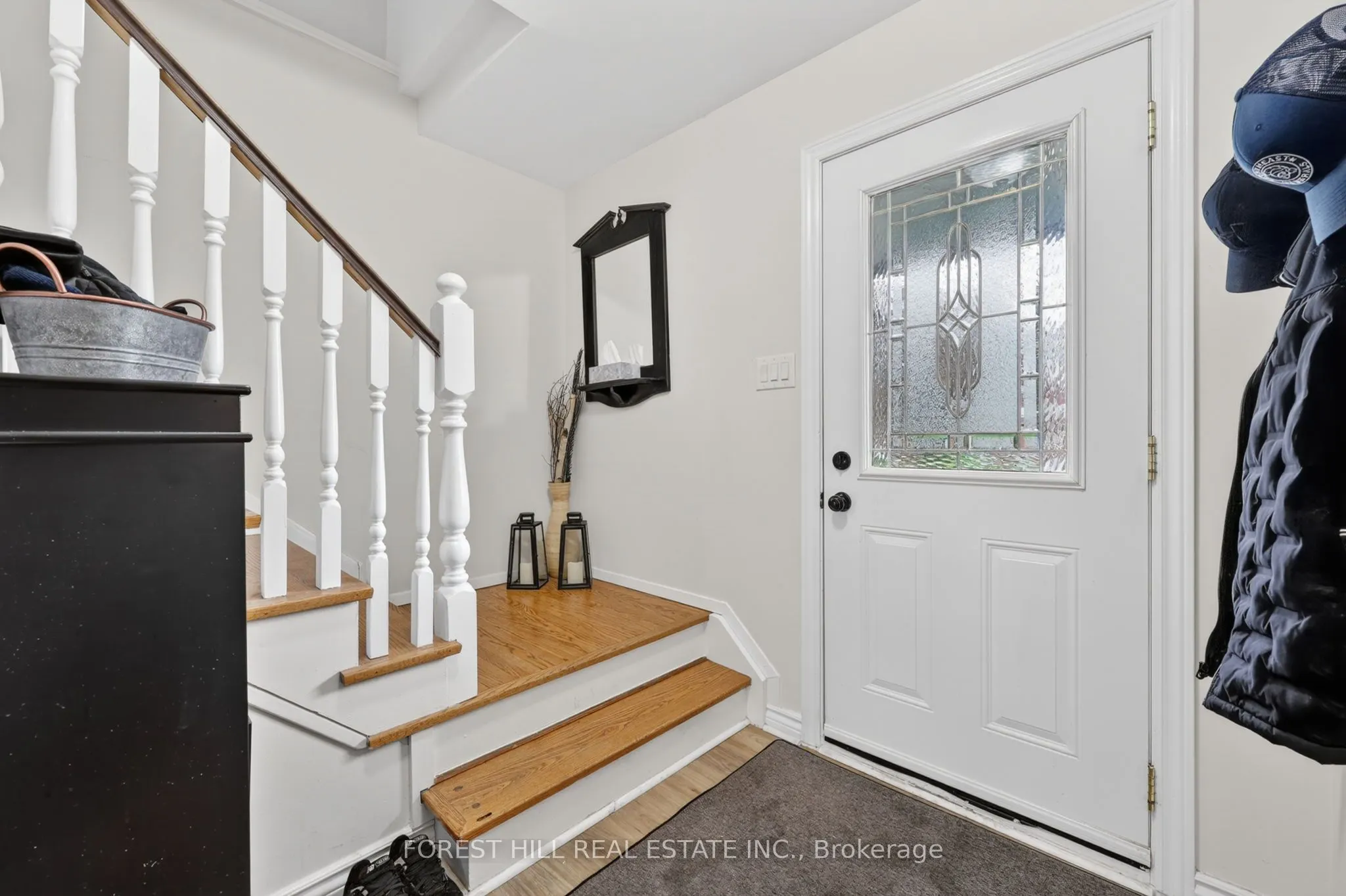 172 Ellwood Drive E