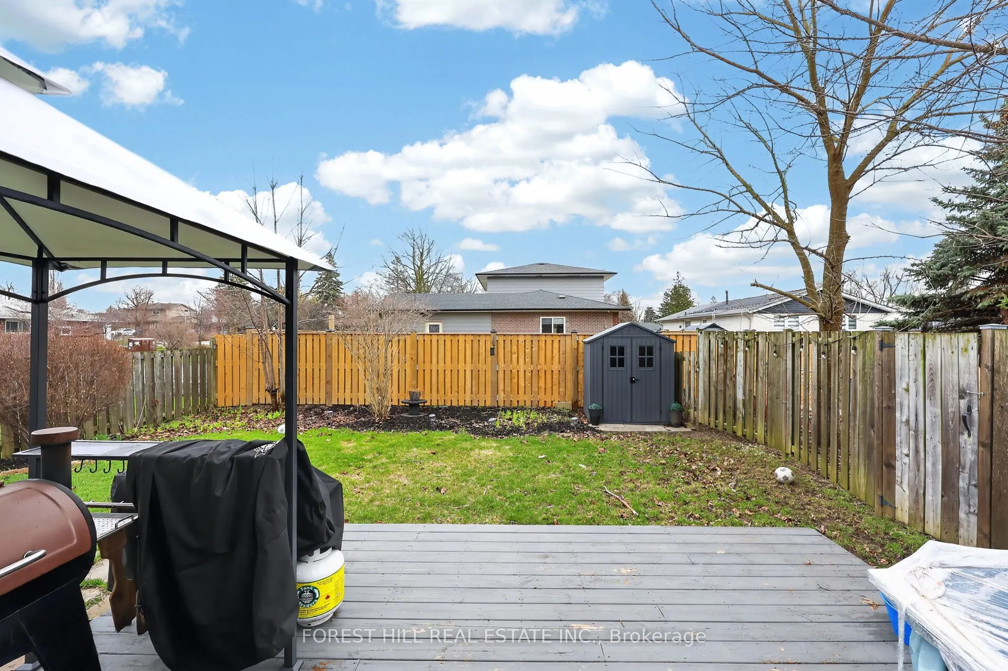 172 Ellwood Drive E
