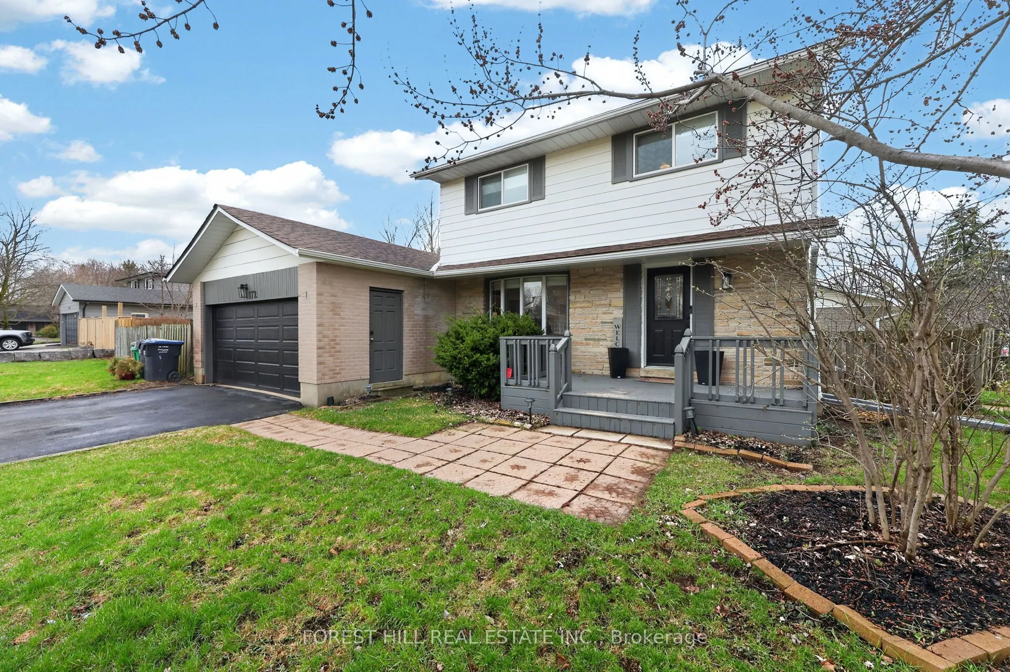 172 Ellwood Drive E