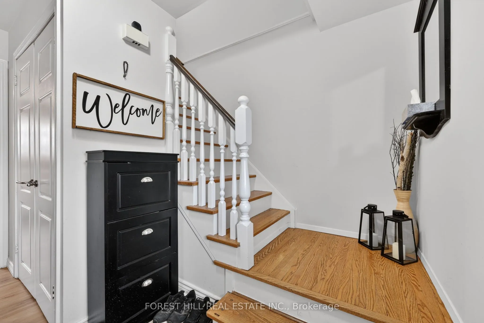 172 Ellwood Drive E