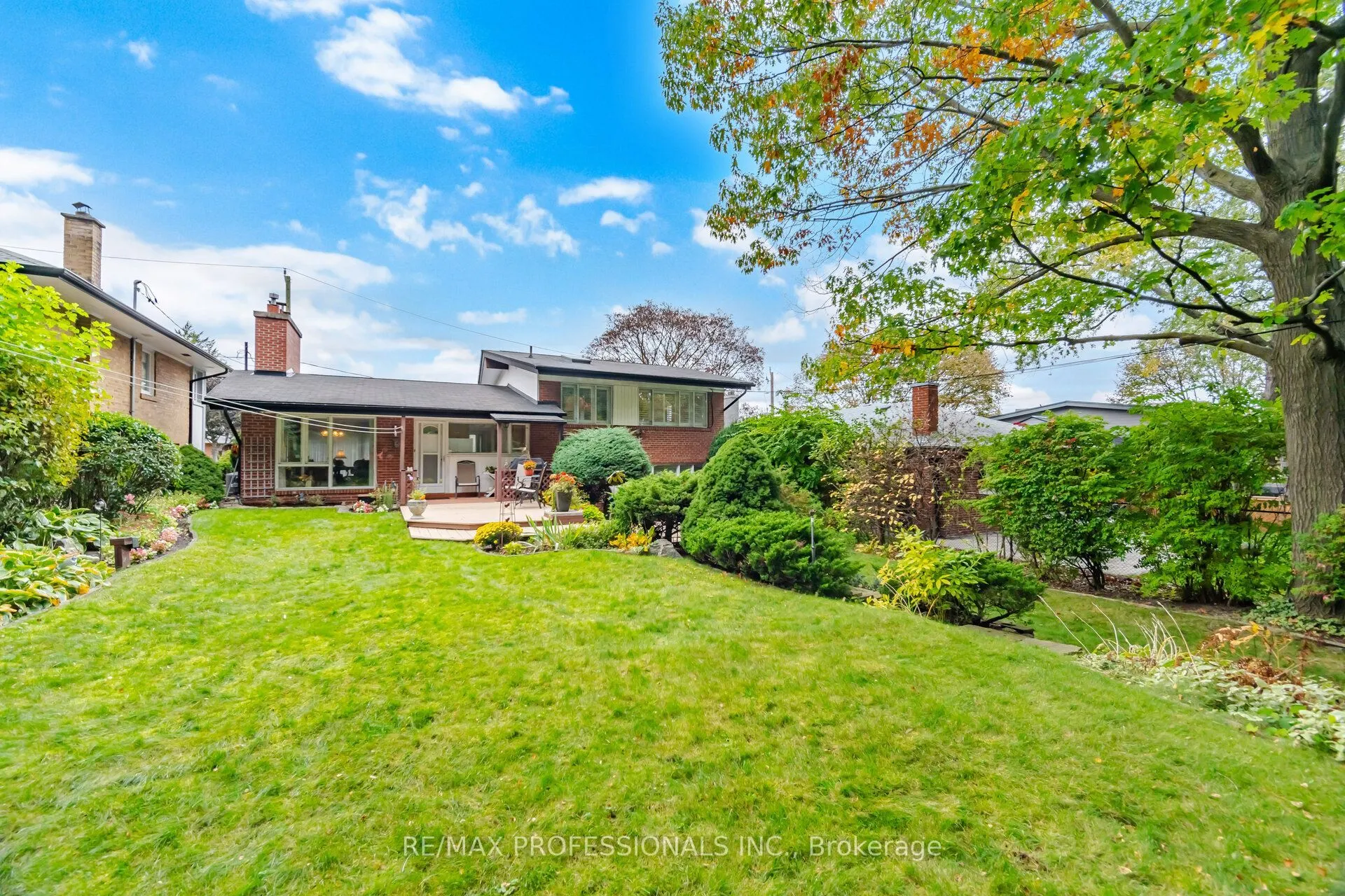 9 Humber Ridge Drive