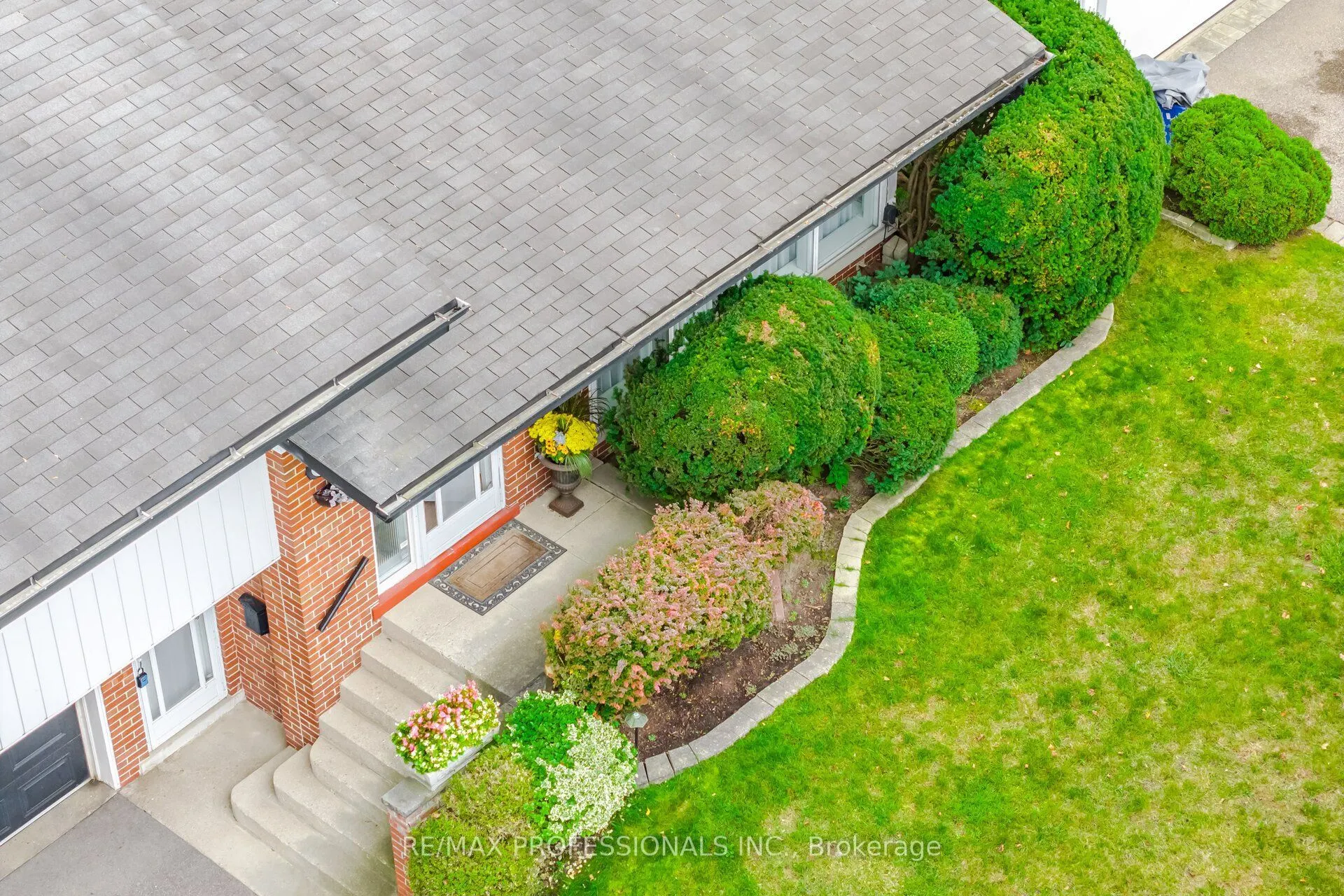 9 Humber Ridge Drive