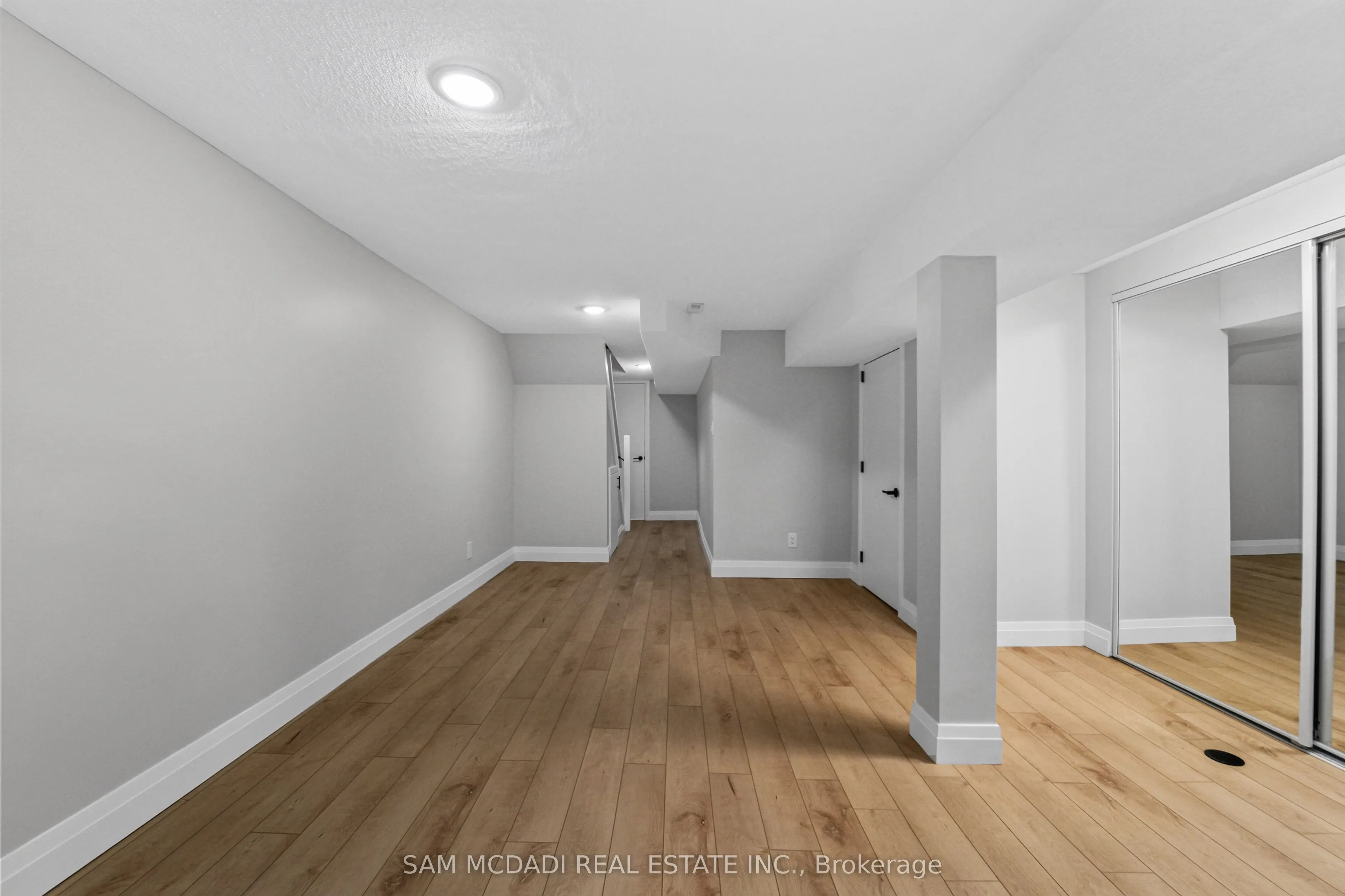 400 Mississauga Valley Boulevard #157