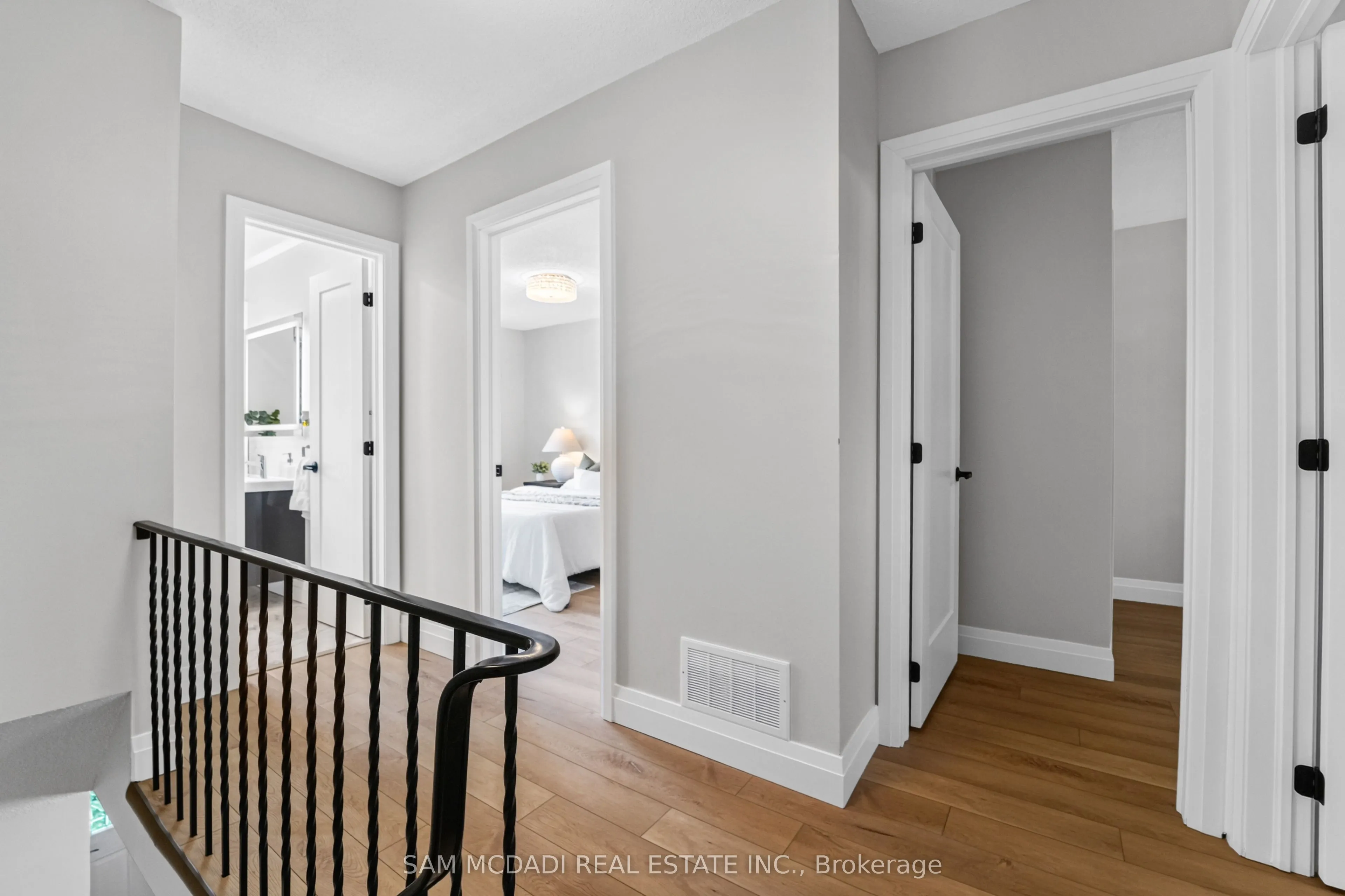 400 Mississauga Valley Boulevard #157
