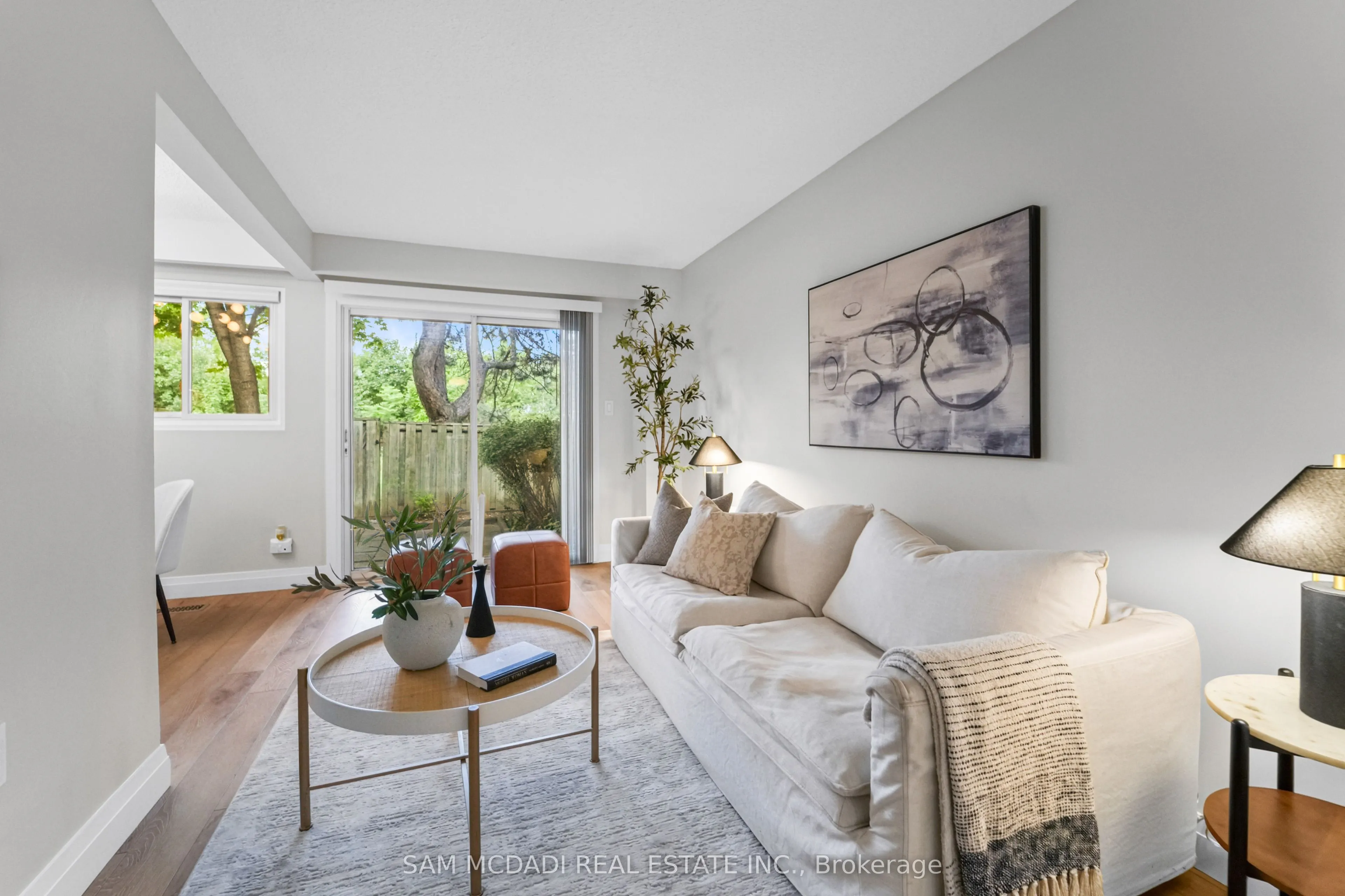 400 Mississauga Valley Boulevard #157