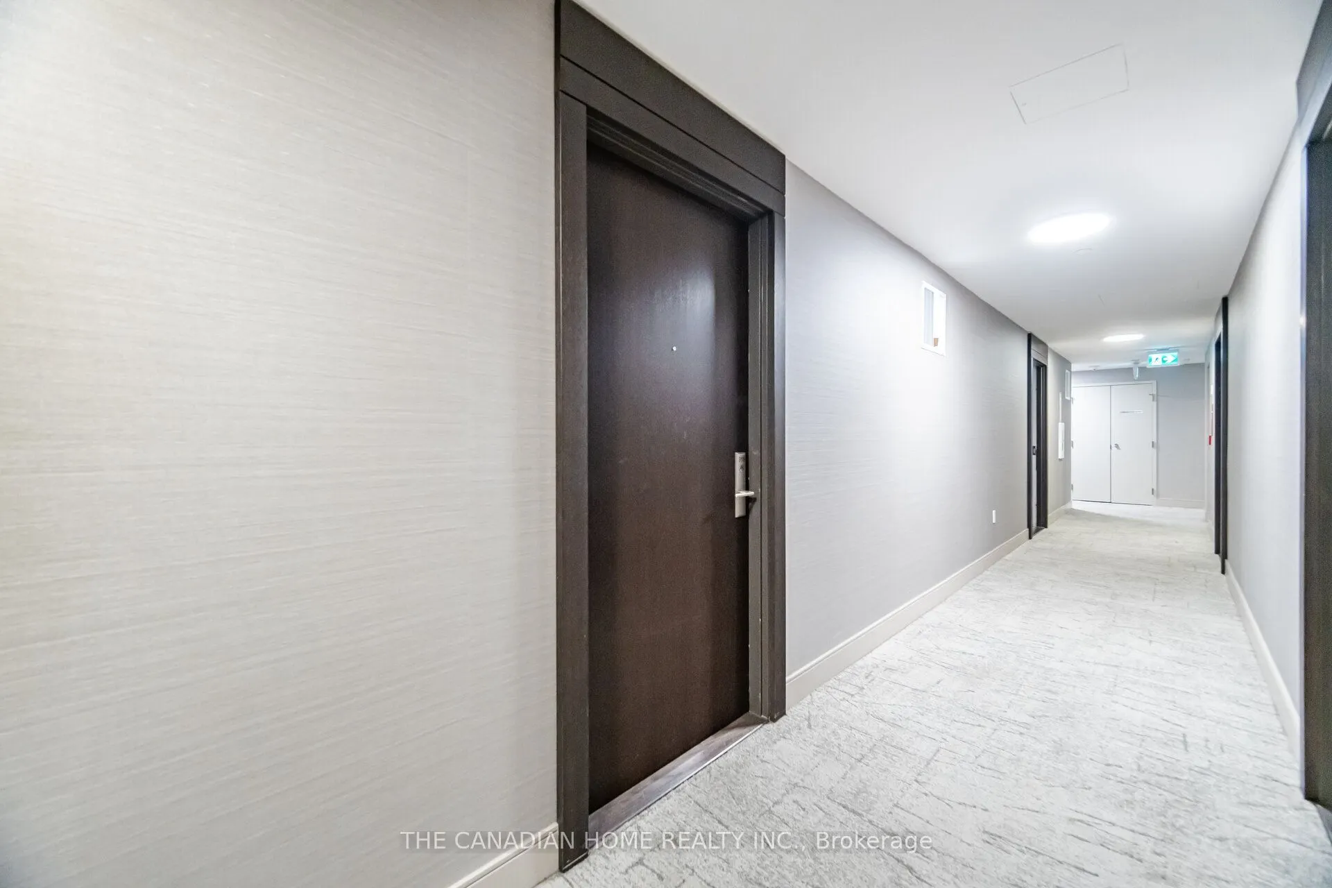 8 Nahani Way E #3119