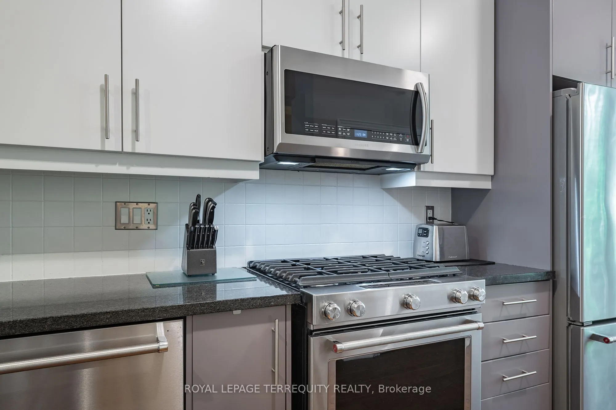 265 Van Dusen Boulevard #9