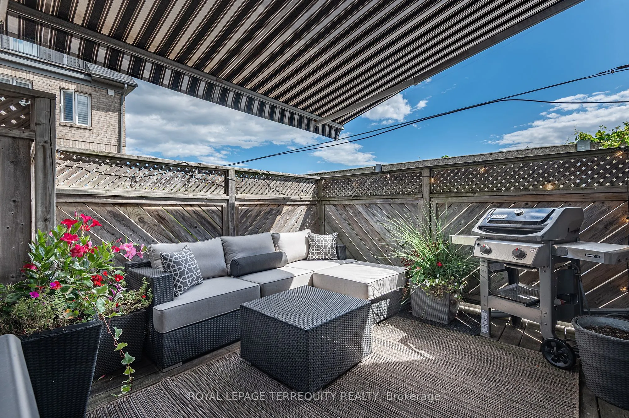 265 Van Dusen Boulevard #9