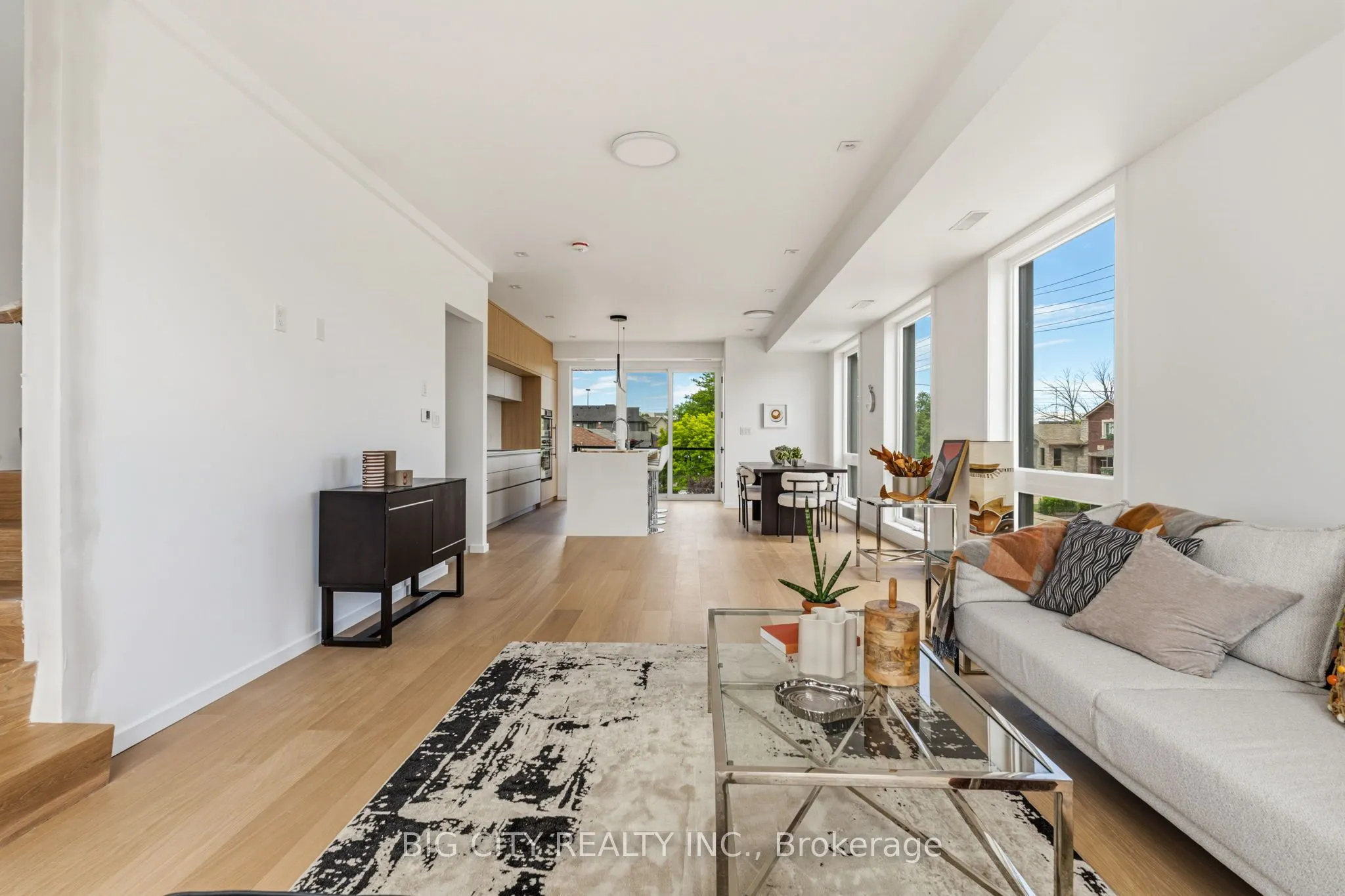 276 Lanor Avenue #3