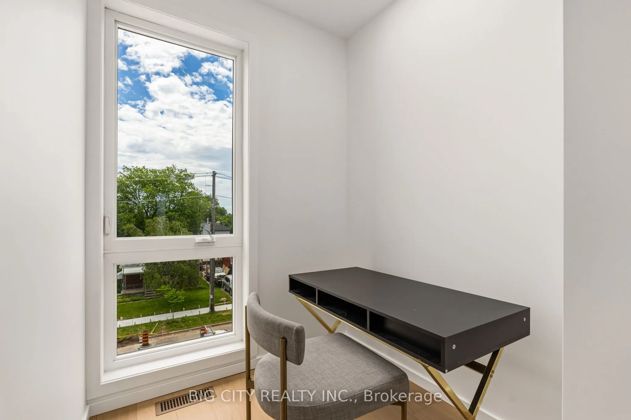 276 Lanor Avenue #3