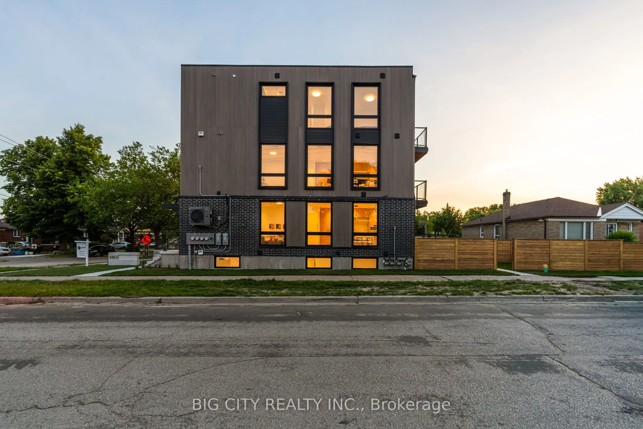 276 Lanor Avenue #3