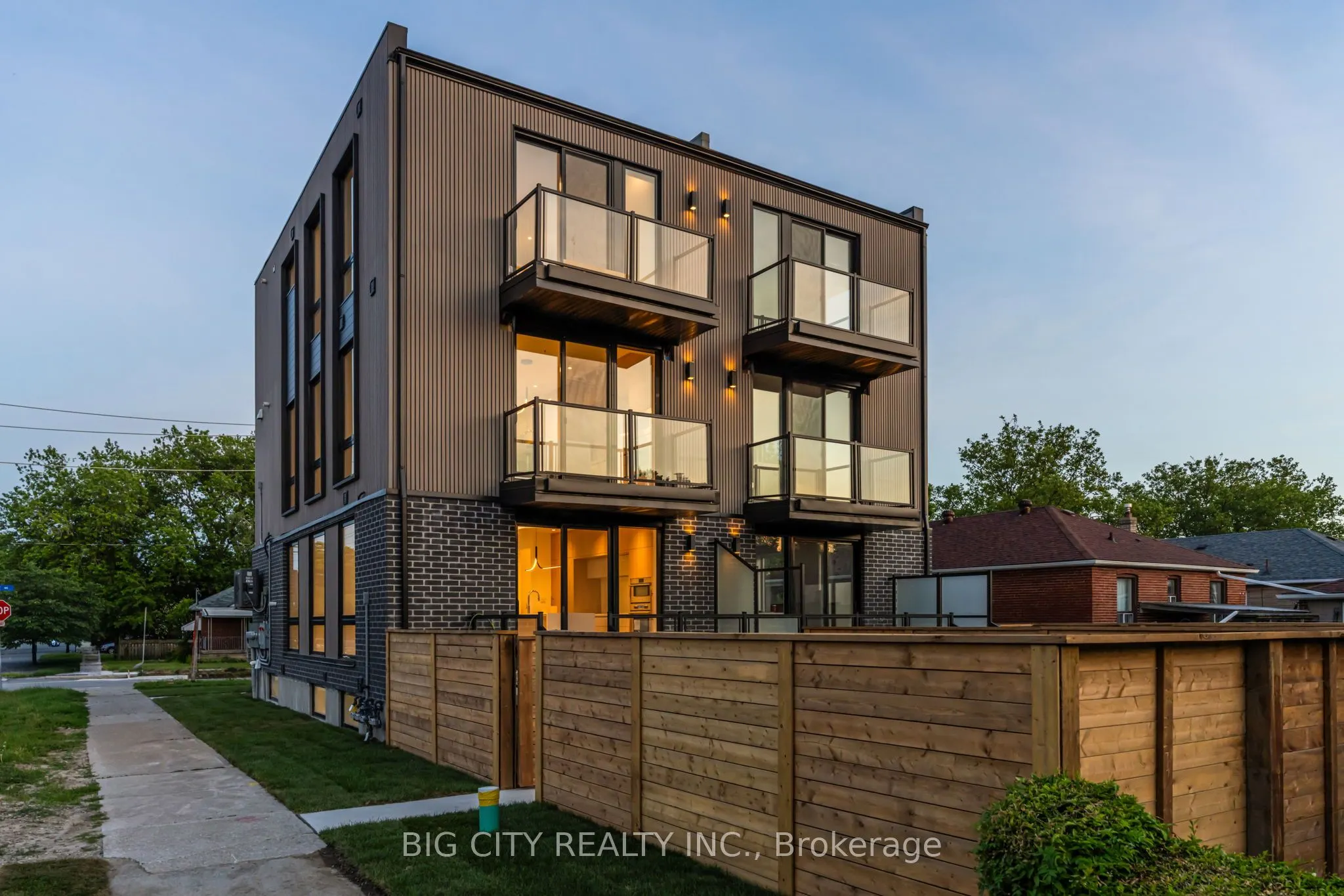 276 Lanor Avenue #3