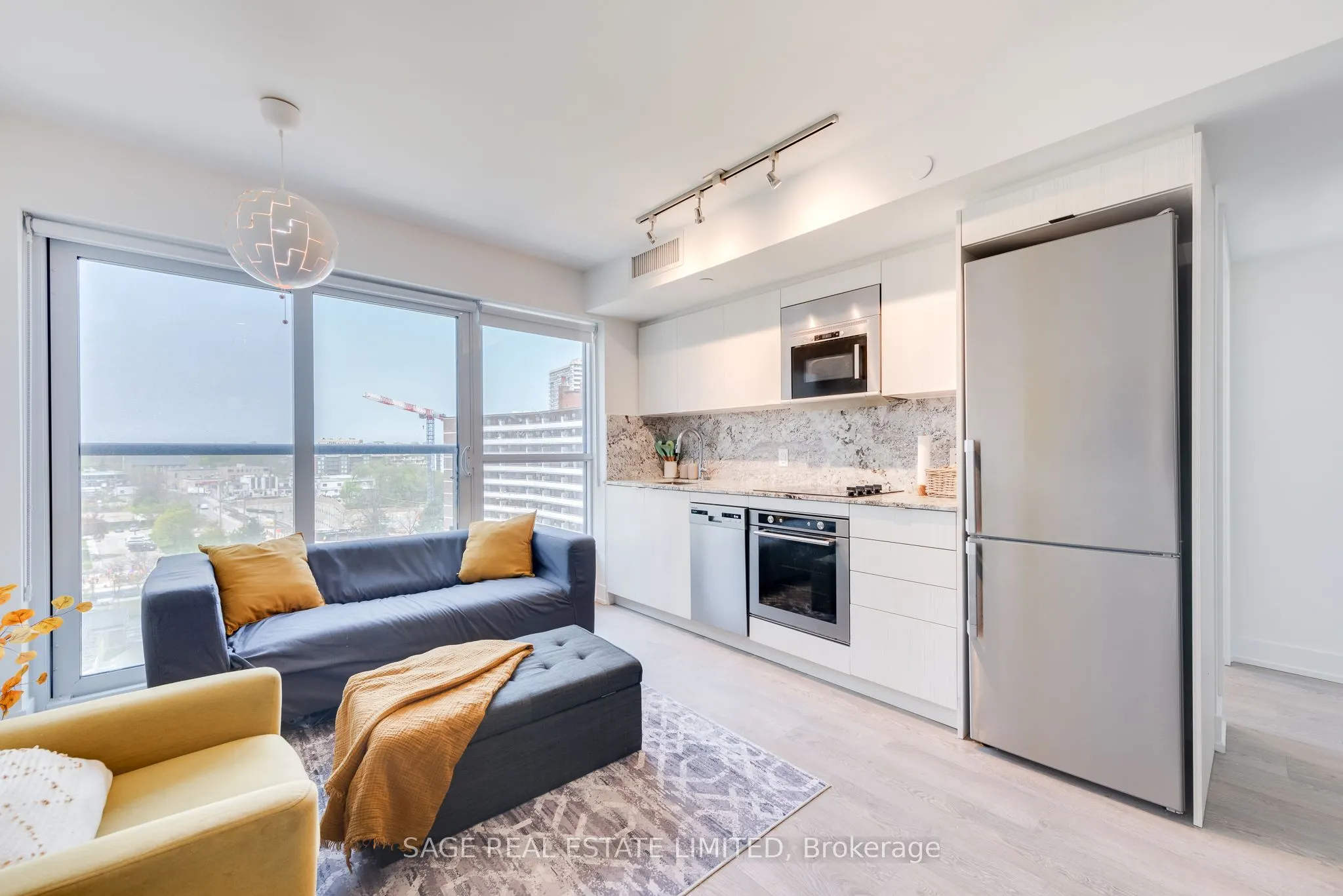 5 Mabelle Avenue #834