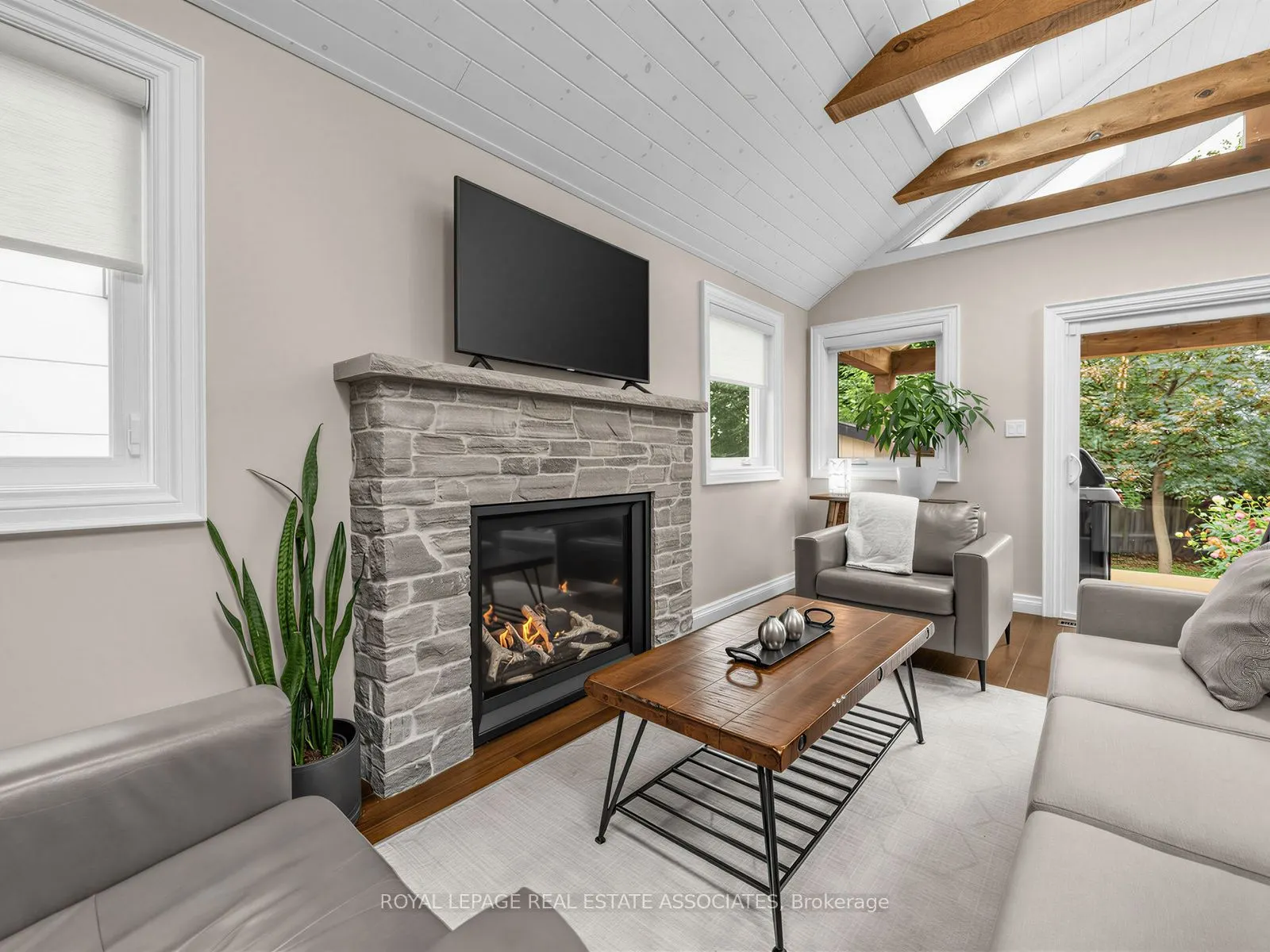 41 Ringley Avenue