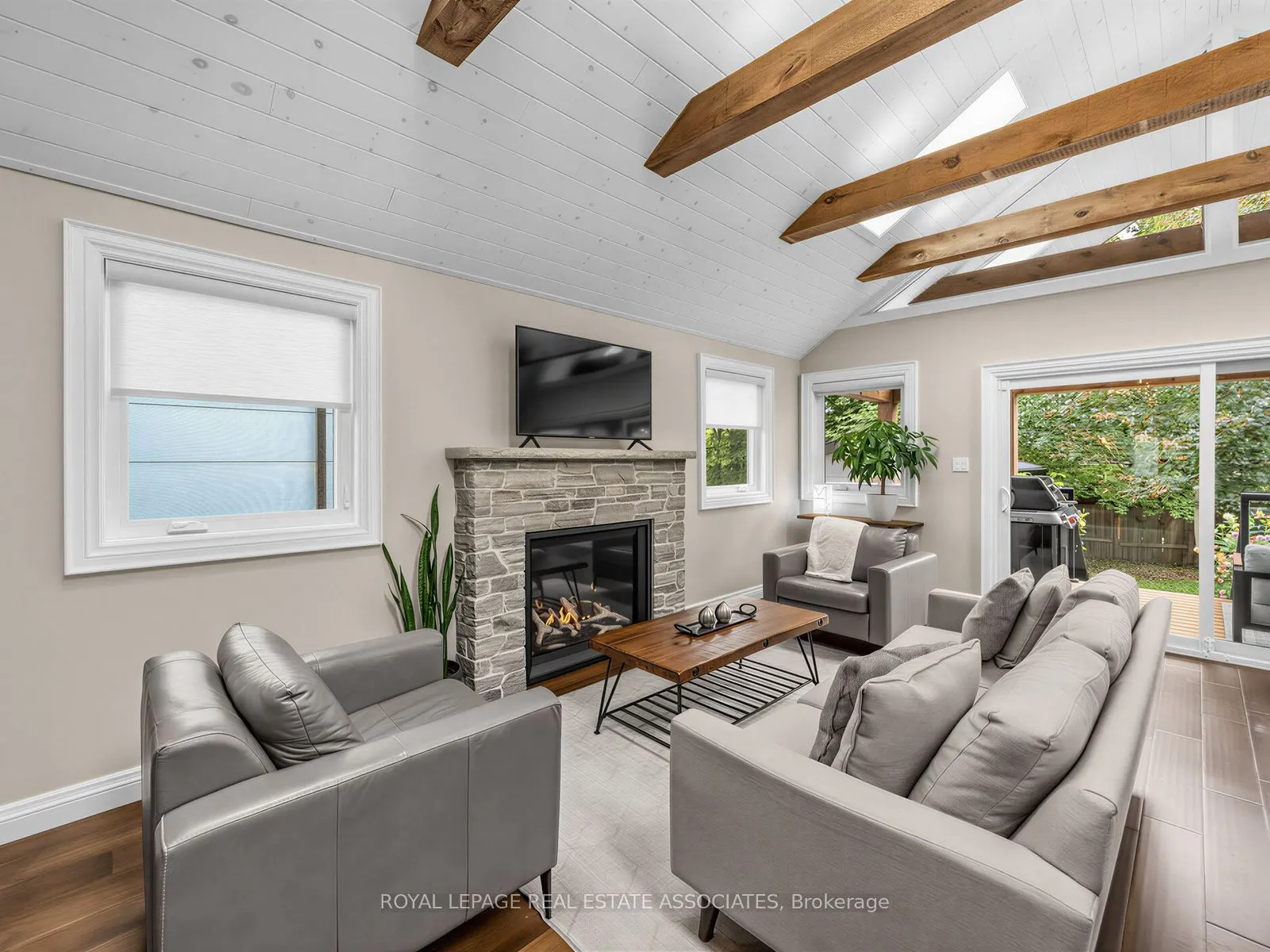 41 Ringley Avenue