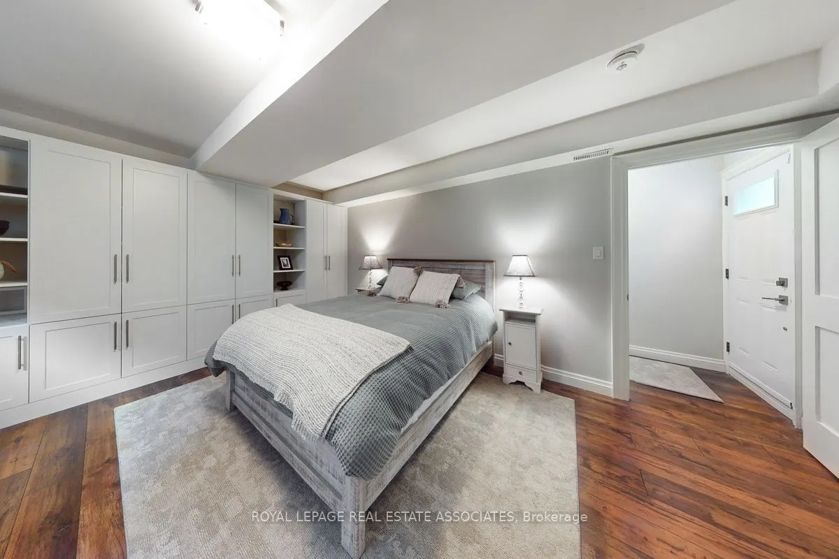 41 Ringley Avenue