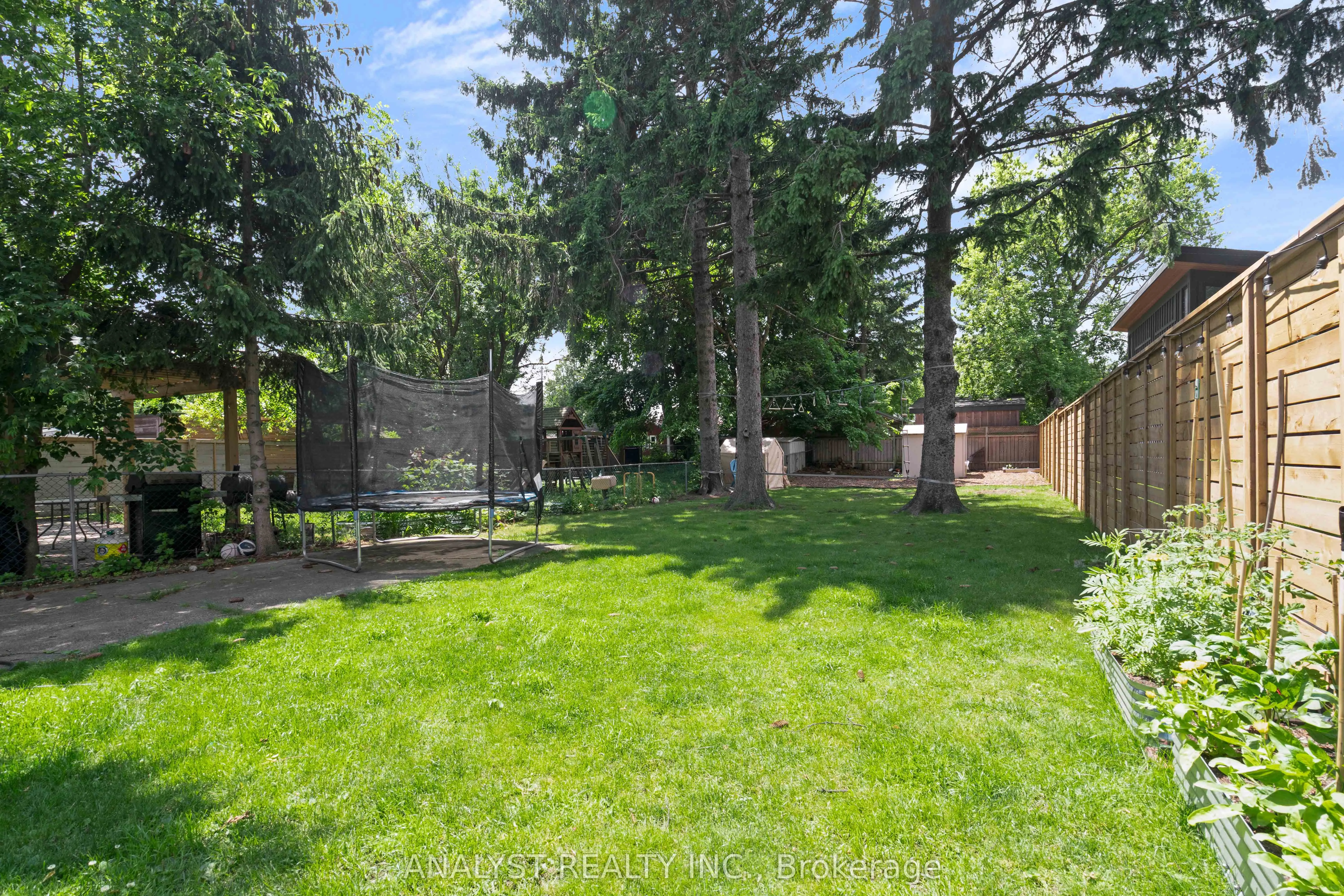 42 Smithfield Drive