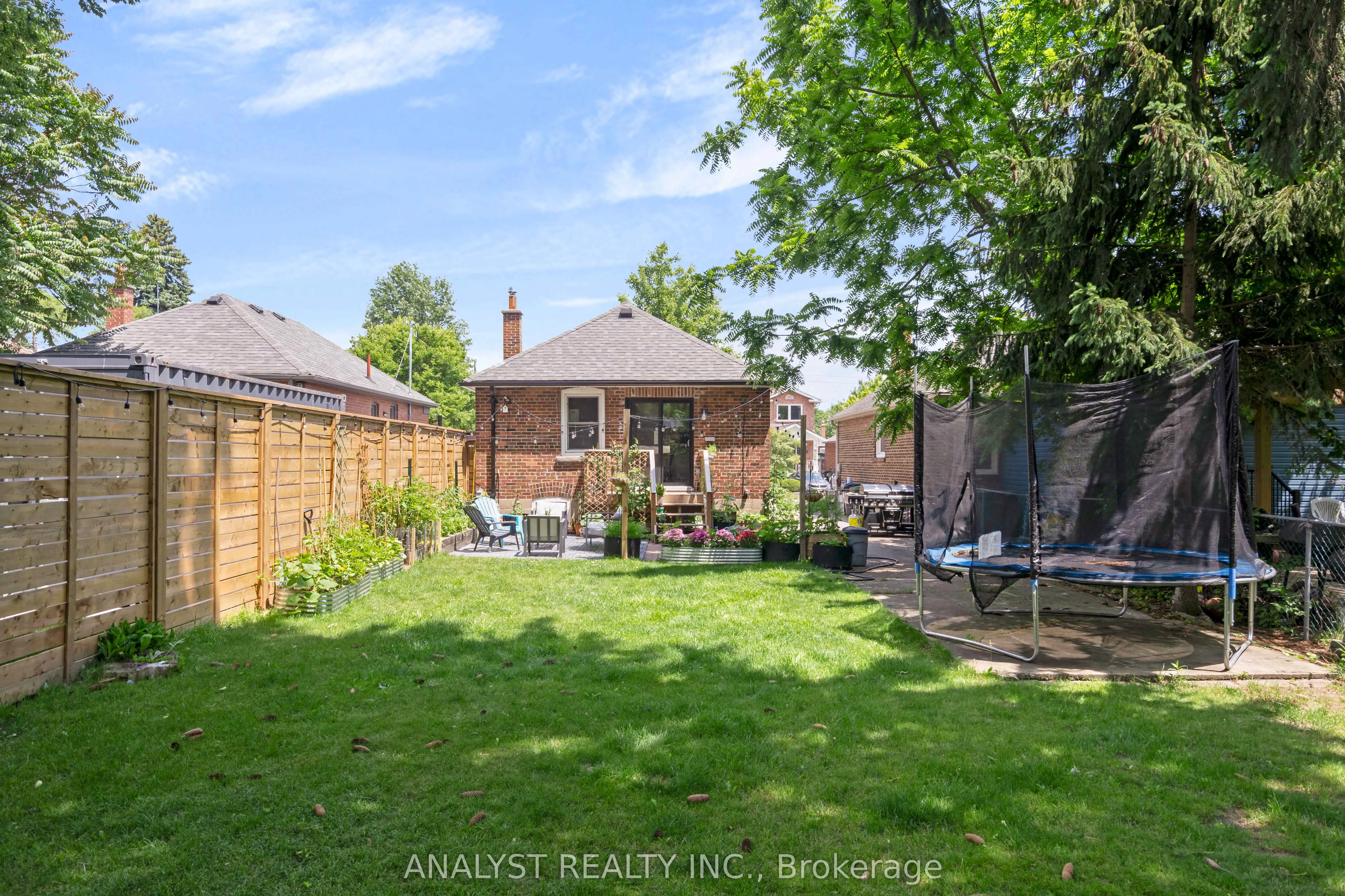42 Smithfield Drive