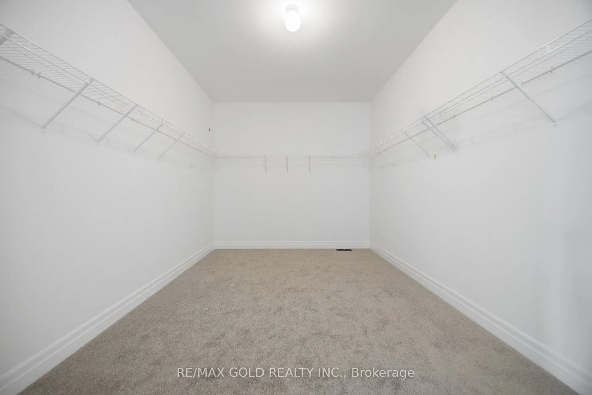 17 Mosswood Trail