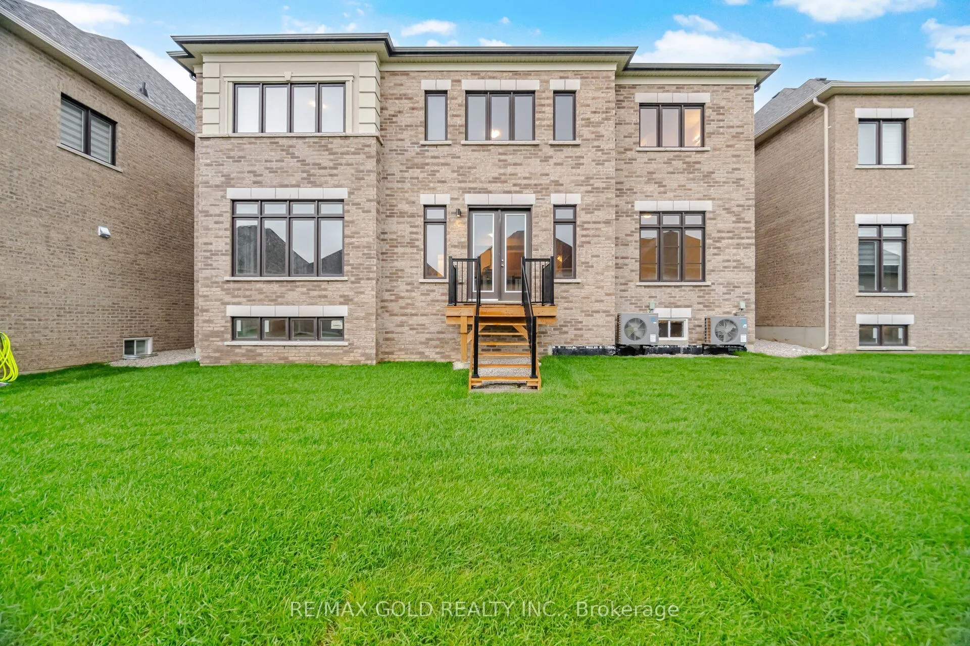 17 Mosswood Trail