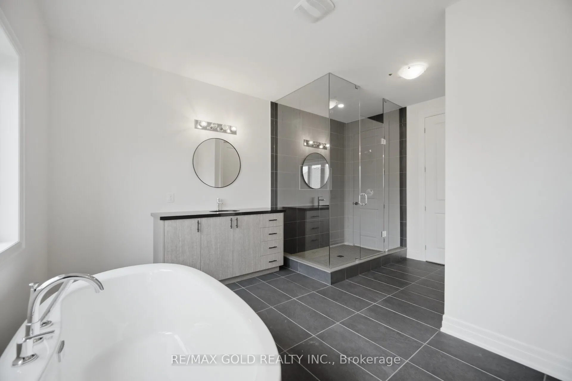 17 Mosswood Trail