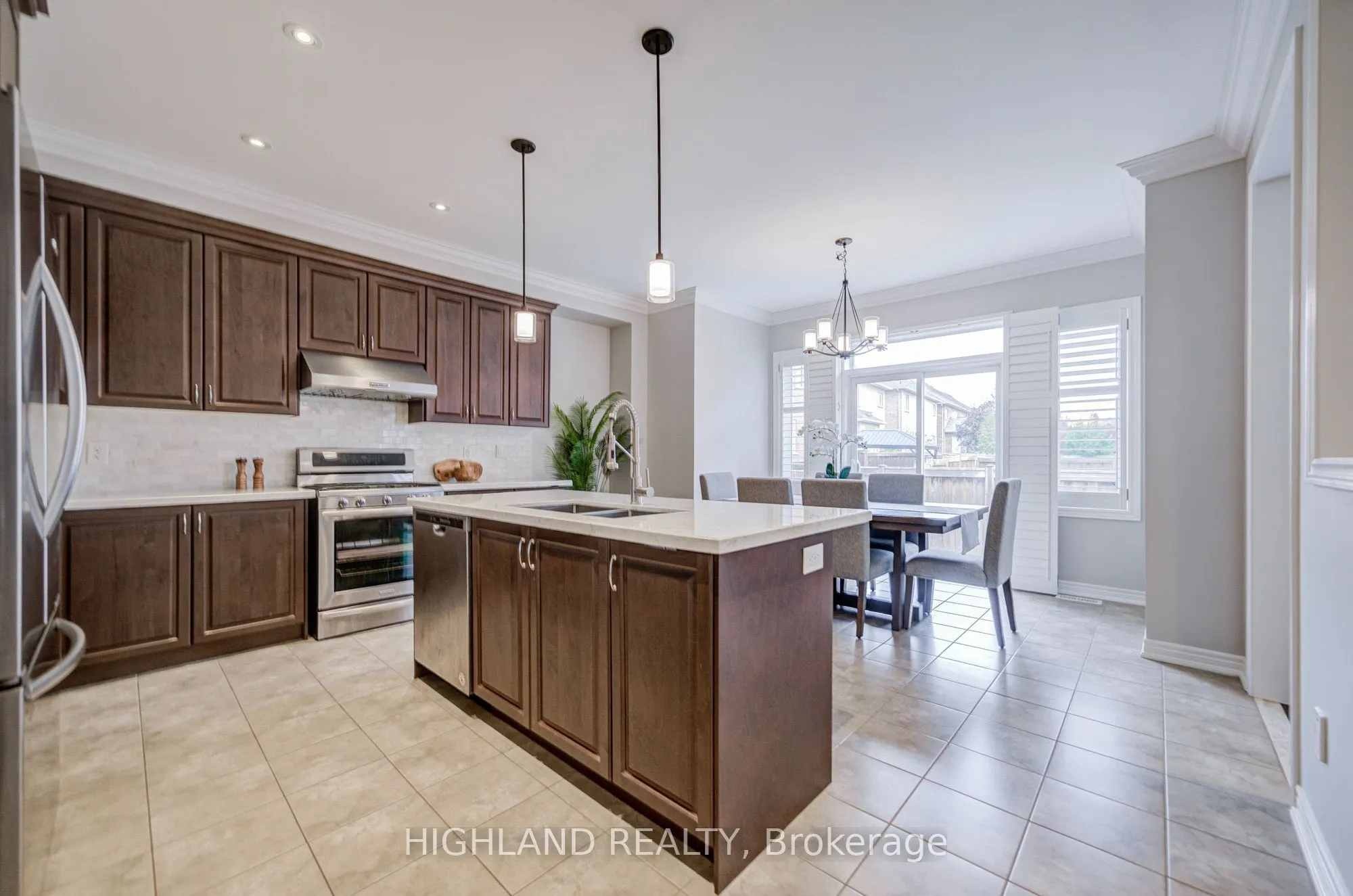 3175 Robert Brown Boulevard