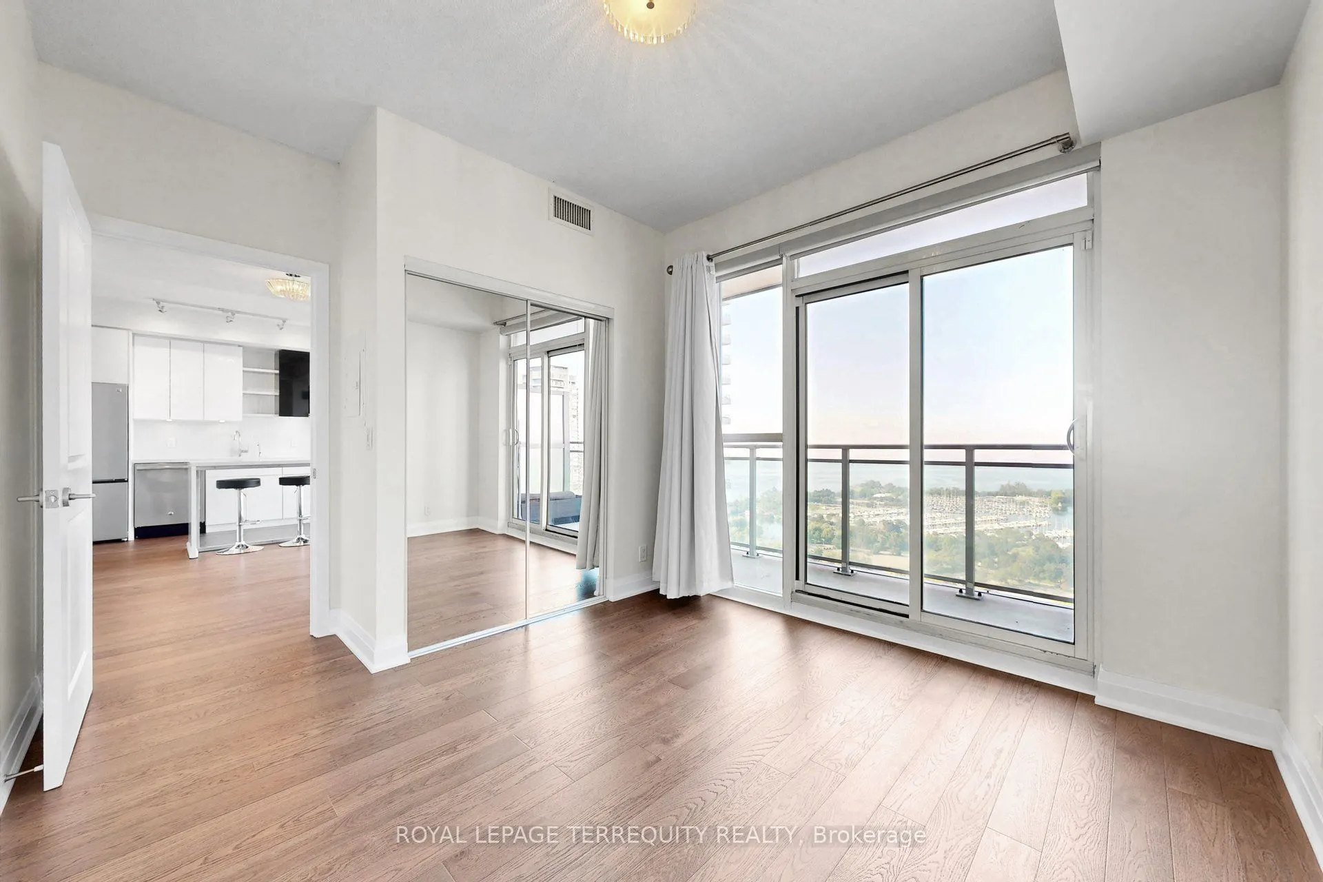 33 Shore Breeze Drive #3111