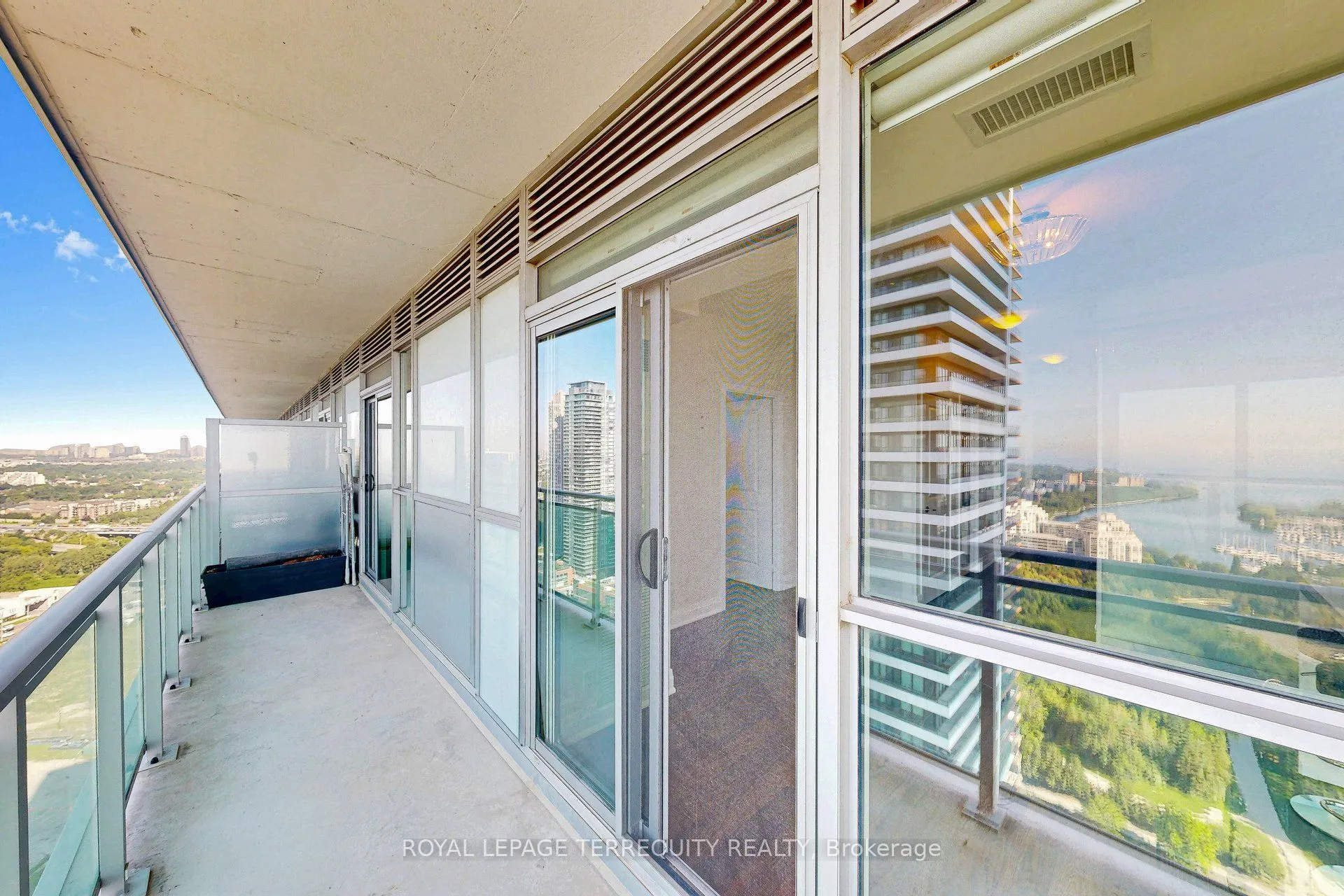 33 Shore Breeze Drive #3111