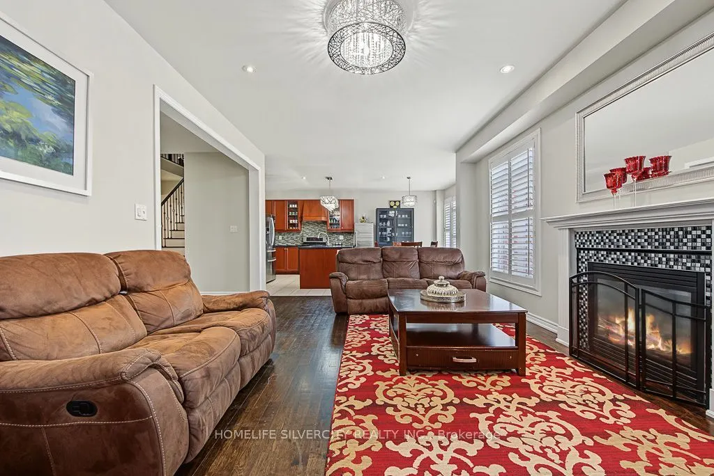 483 Hinchey Crescent