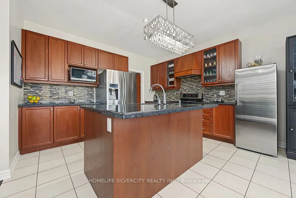 483 Hinchey Crescent