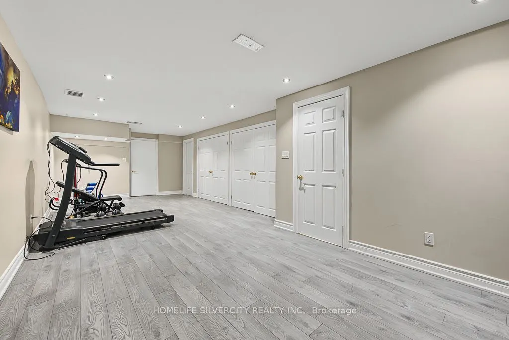 483 Hinchey Crescent