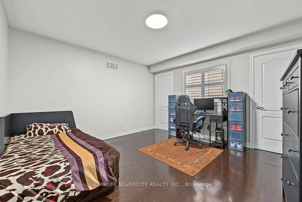 483 Hinchey Crescent