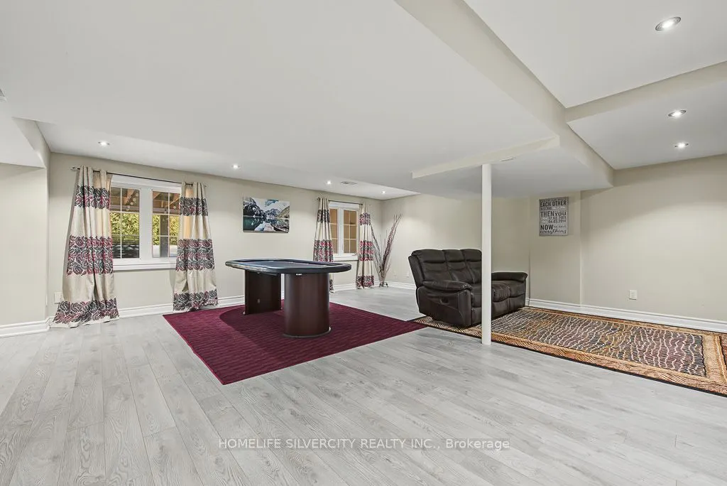 483 Hinchey Crescent