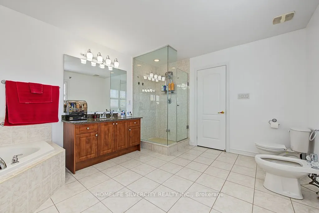 483 Hinchey Crescent