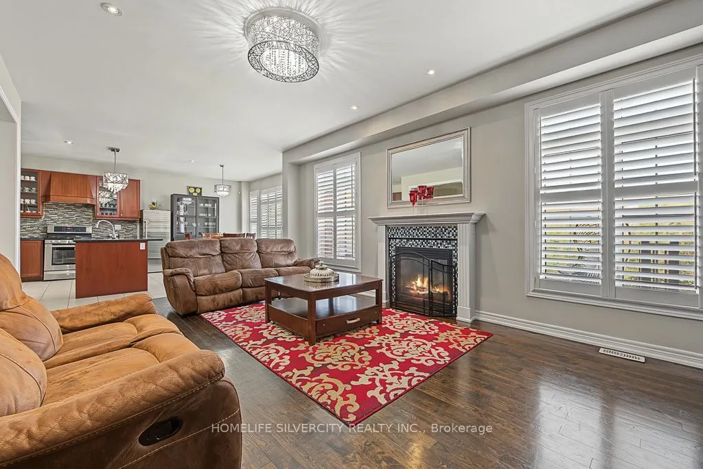 483 Hinchey Crescent