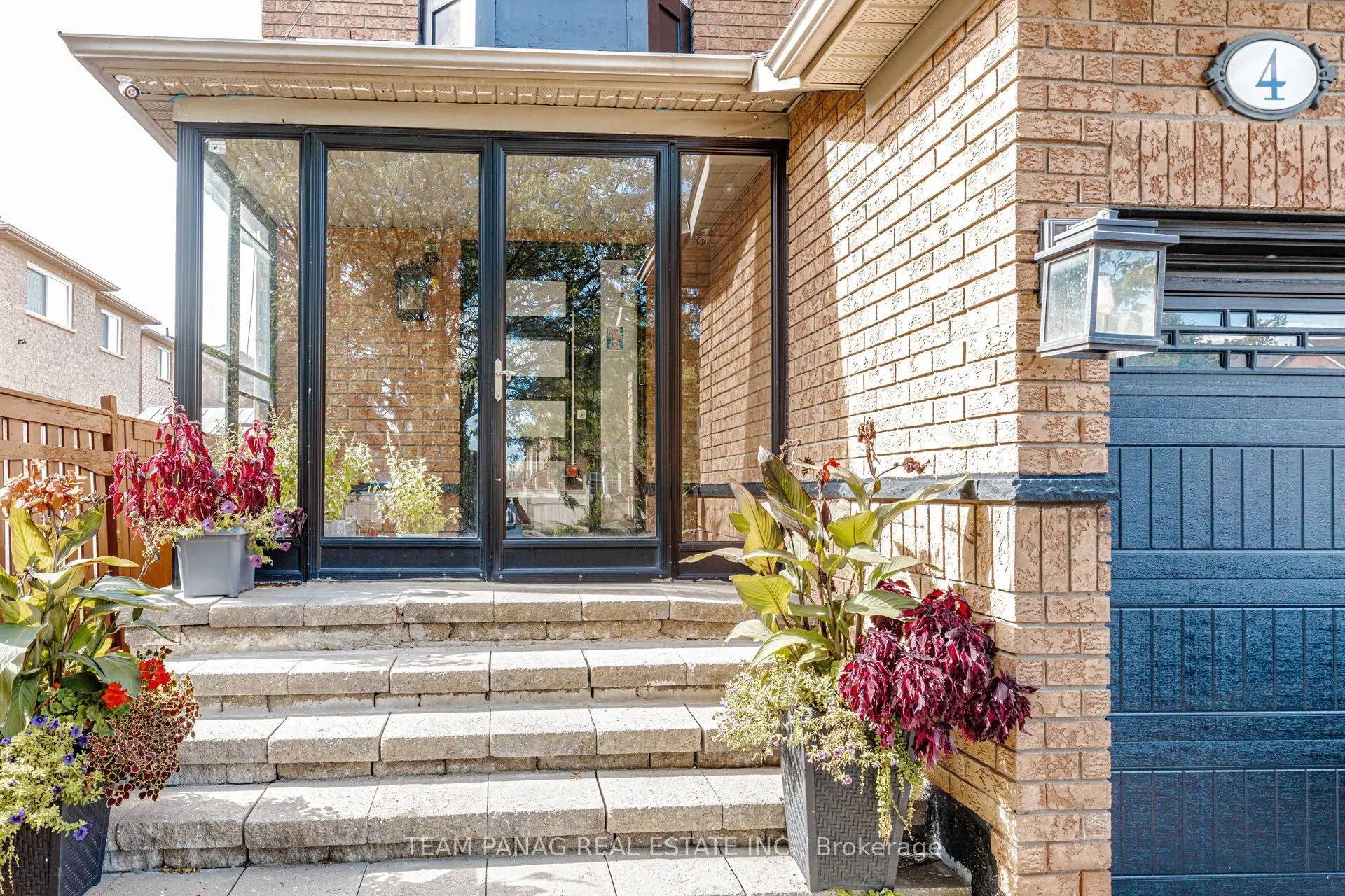 4 Martineau Road