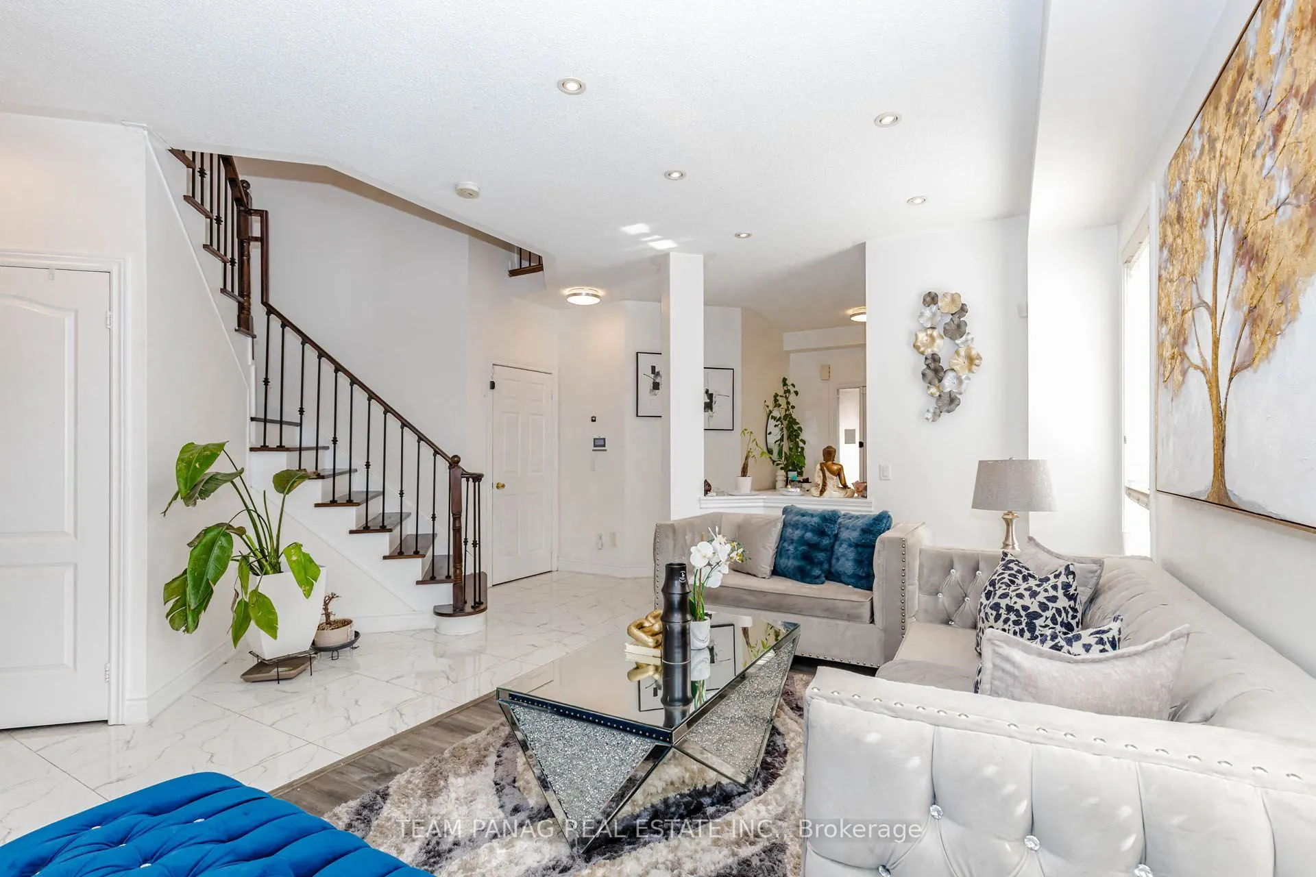 4 Martineau Road